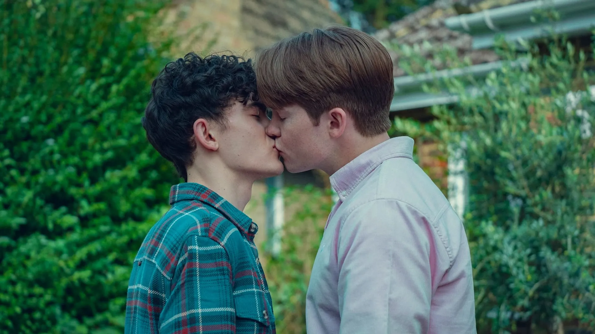 Razend populaire LHBTI-serie keert vanaf vandaag terug op Netflix met een derde seizoen