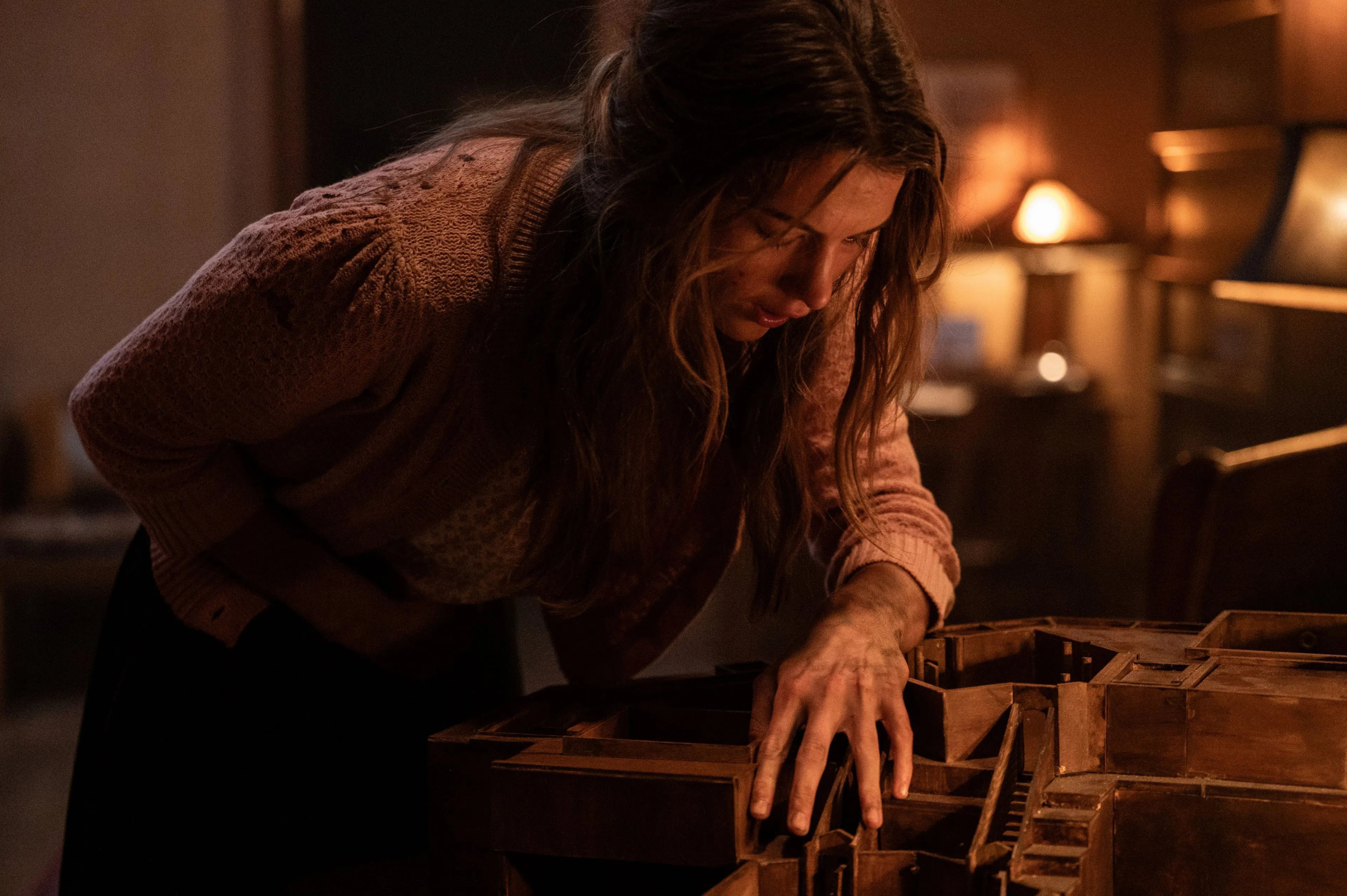 Nieuwe A24-horrorfilm over een duister kat-en-muis-spel vanaf deze week te zien