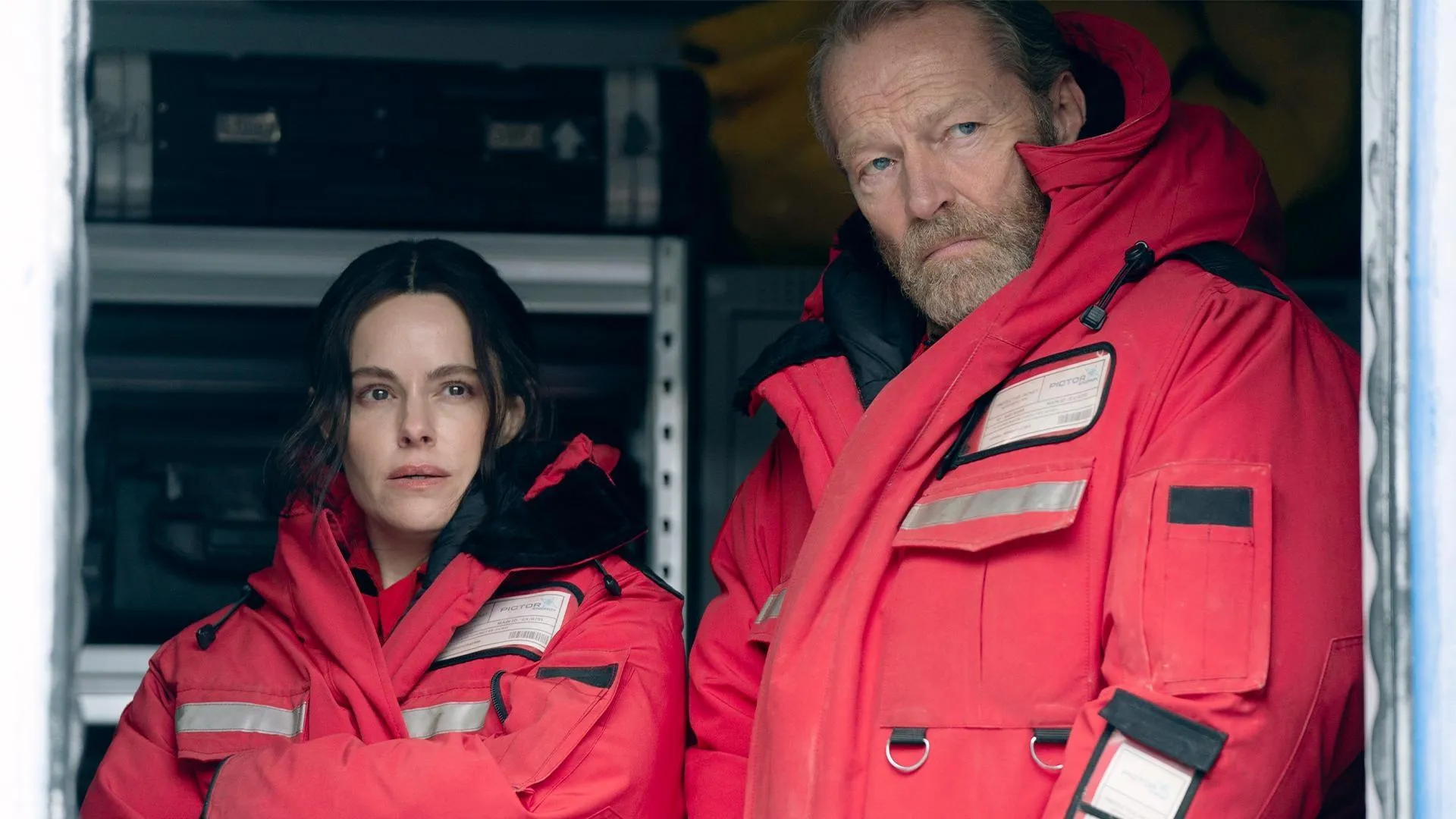 Spanning, mysterie en een dodelijke mist: deze serie is een verborgen Prime Video-parel