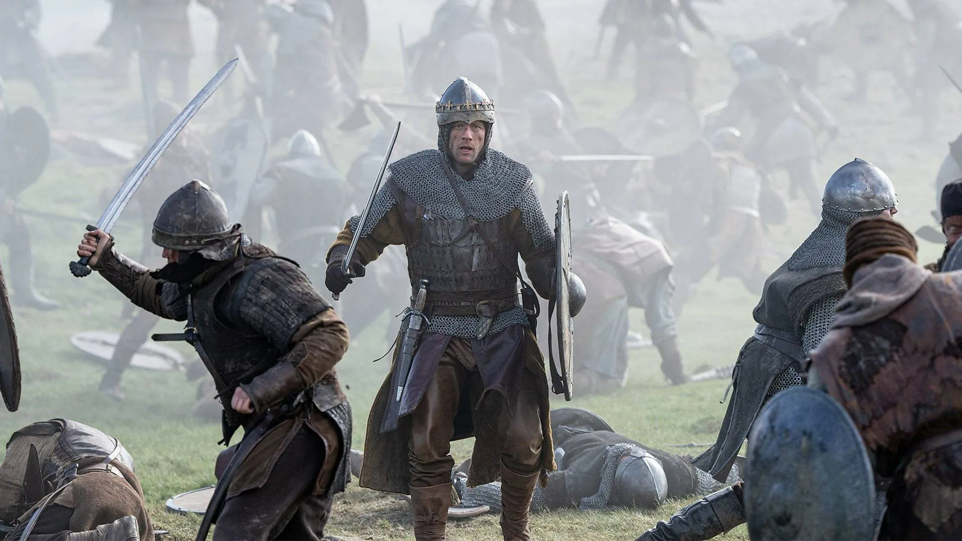BBC onthult nieuwe beelden van epische historische dramaserie 'King & Conqueror'