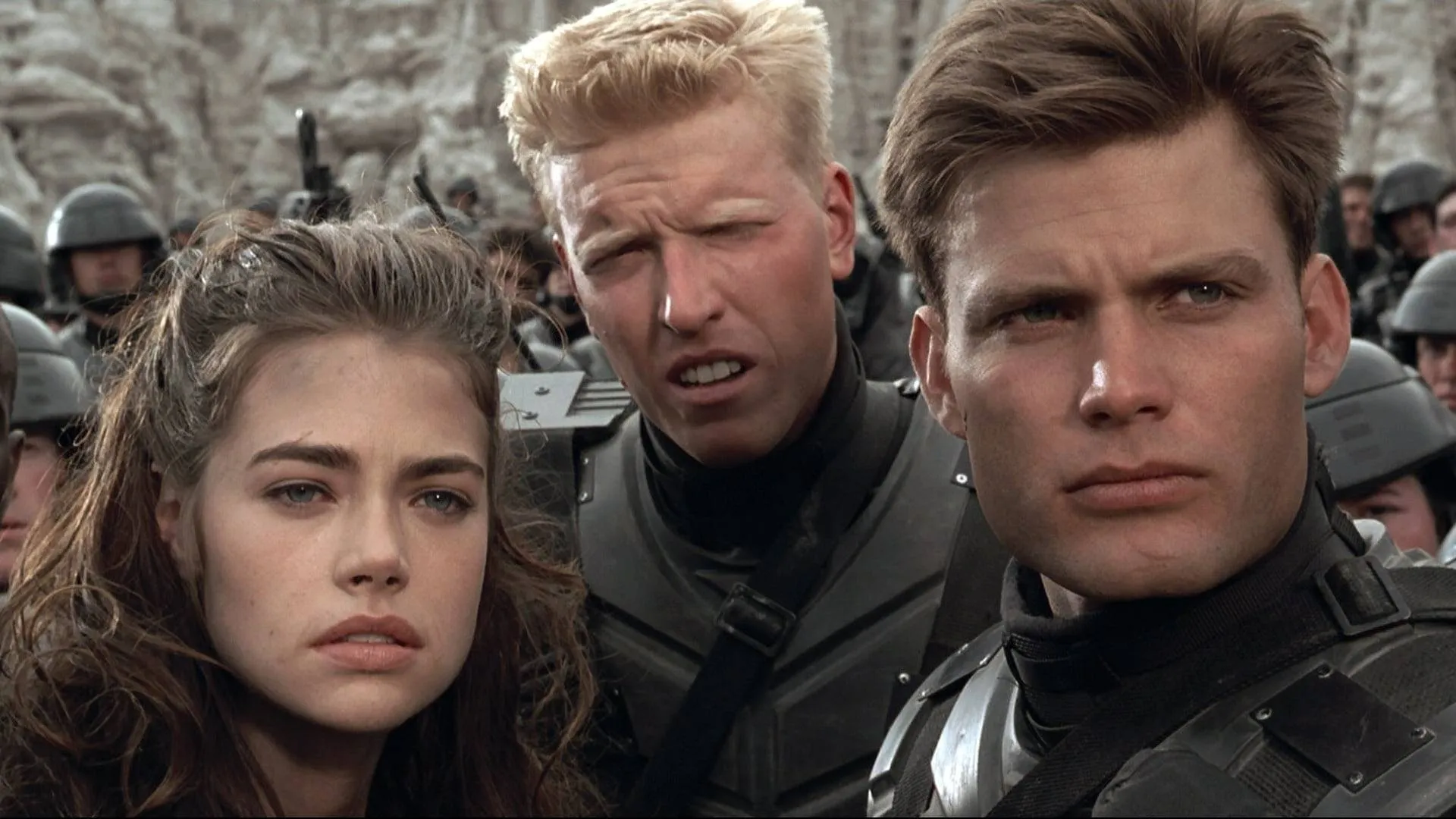 Officieel: Sony werkt aan reboot van 'Starship Troopers' met District 9-regisseur aan het roer