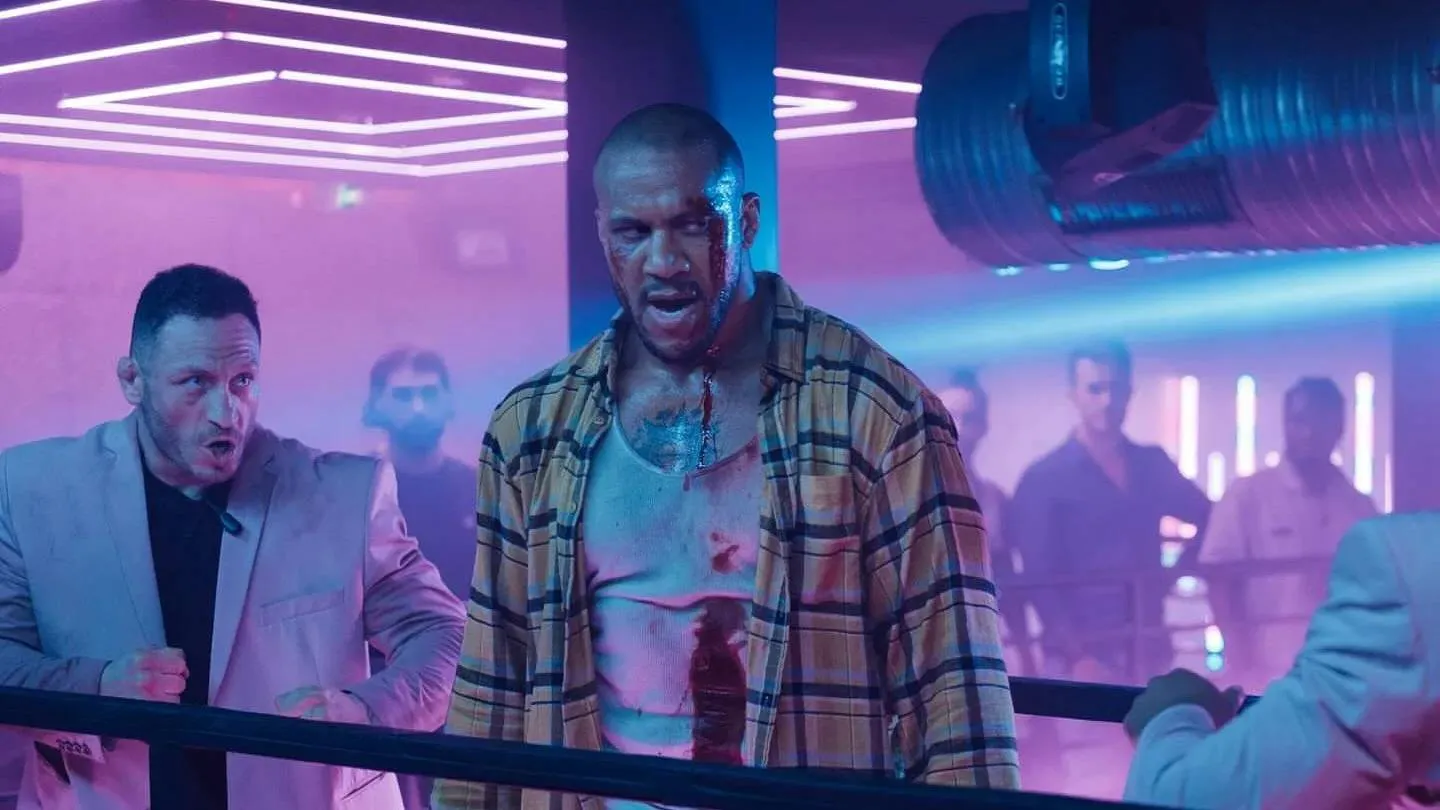 UFC-vechter Ciryl Gane deelt rake klappen uit in knallende trailer van actiefilm 'K.O.'