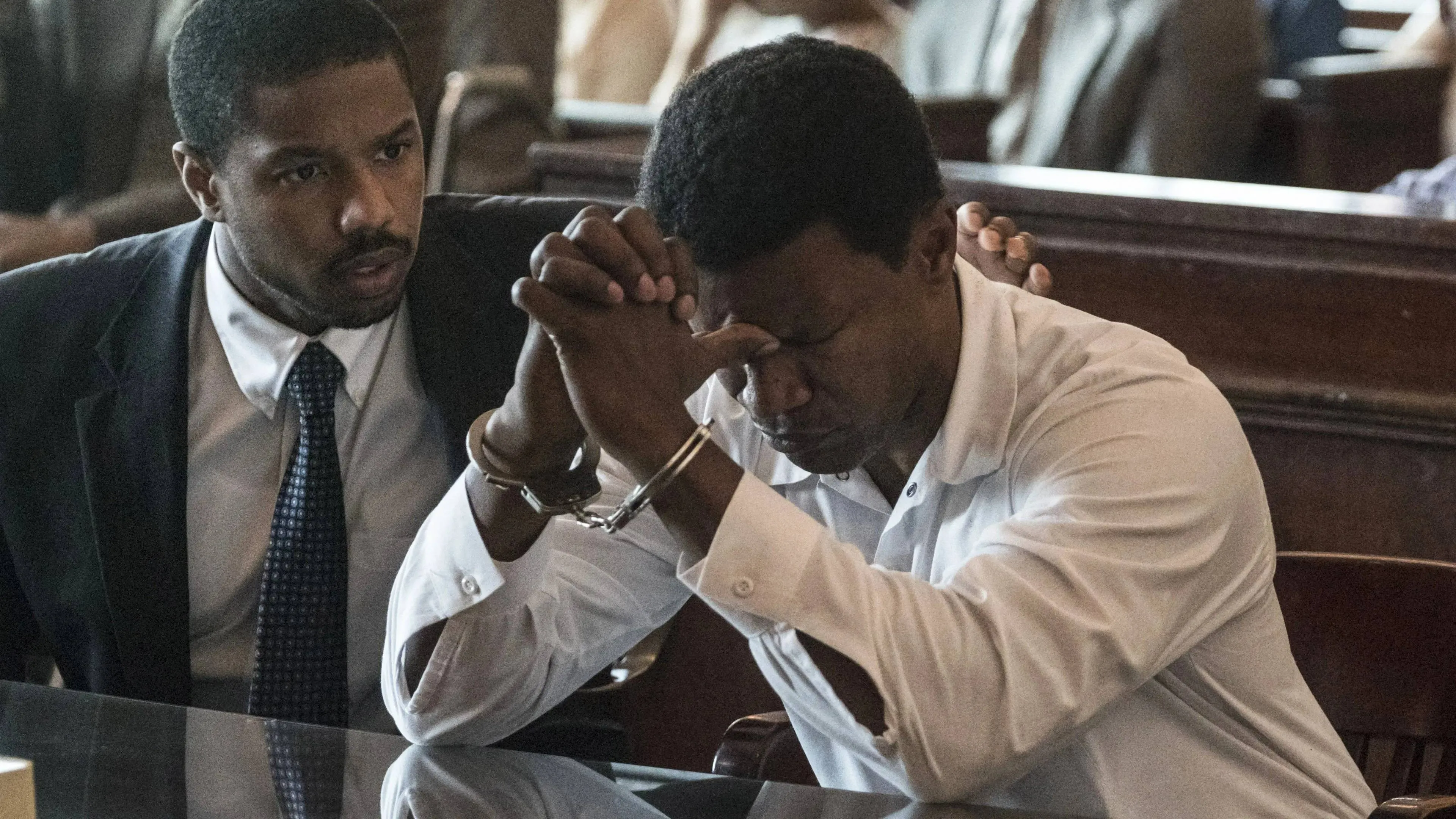 Heftige rechtbankthriller met Michael B. Jordan en Jamie Foxx komt naar Netflix