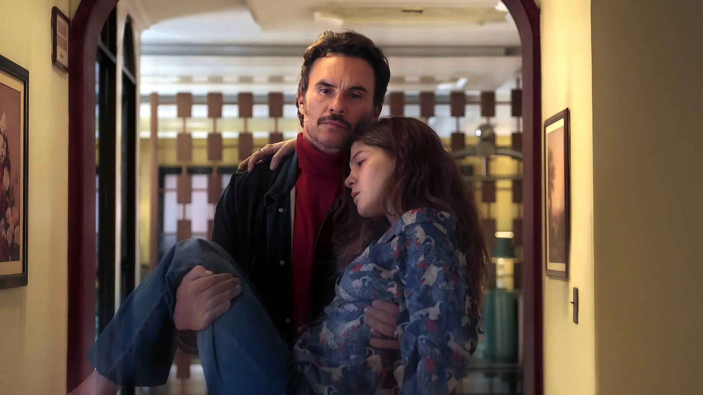 Psychose of samenzwering? Netflix deelt de trailer van mysterieuze thrillerserie 'Delirium'