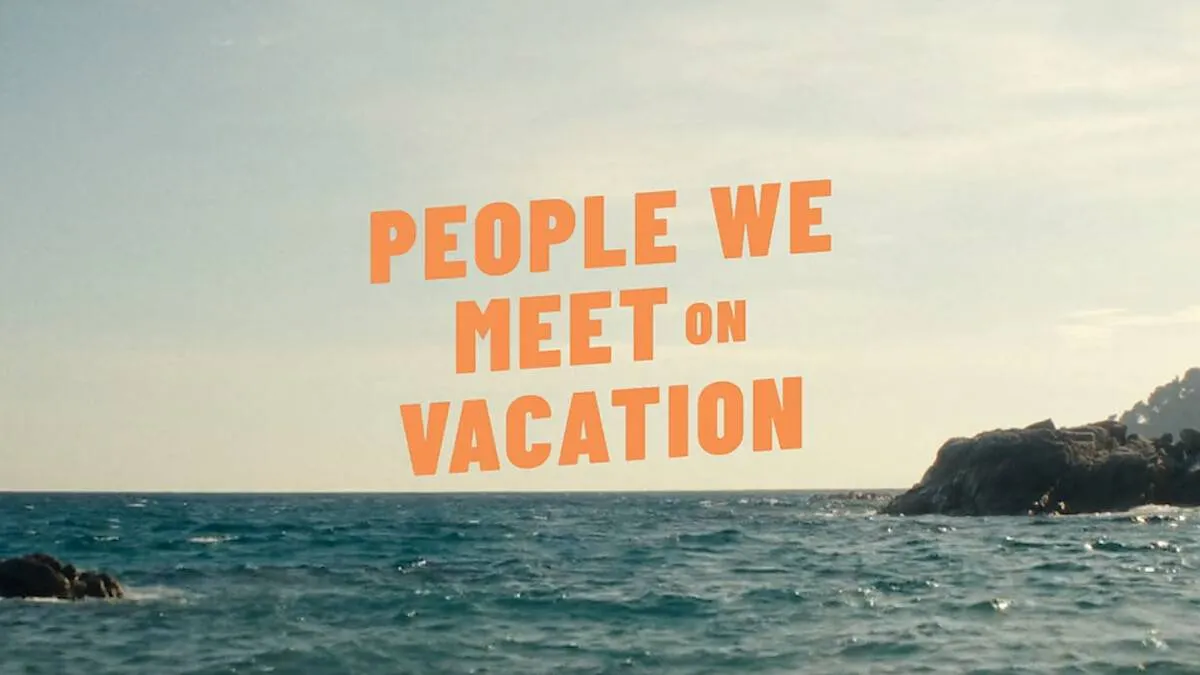 Netflix onthult releasedatum en teaser voor verfilming van 'People We Meet on Vacation'