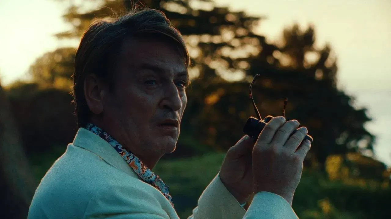 Deze mysterieuze thriller gaat momenteel volledig door het dak op streaming: "zó f—king goed!"