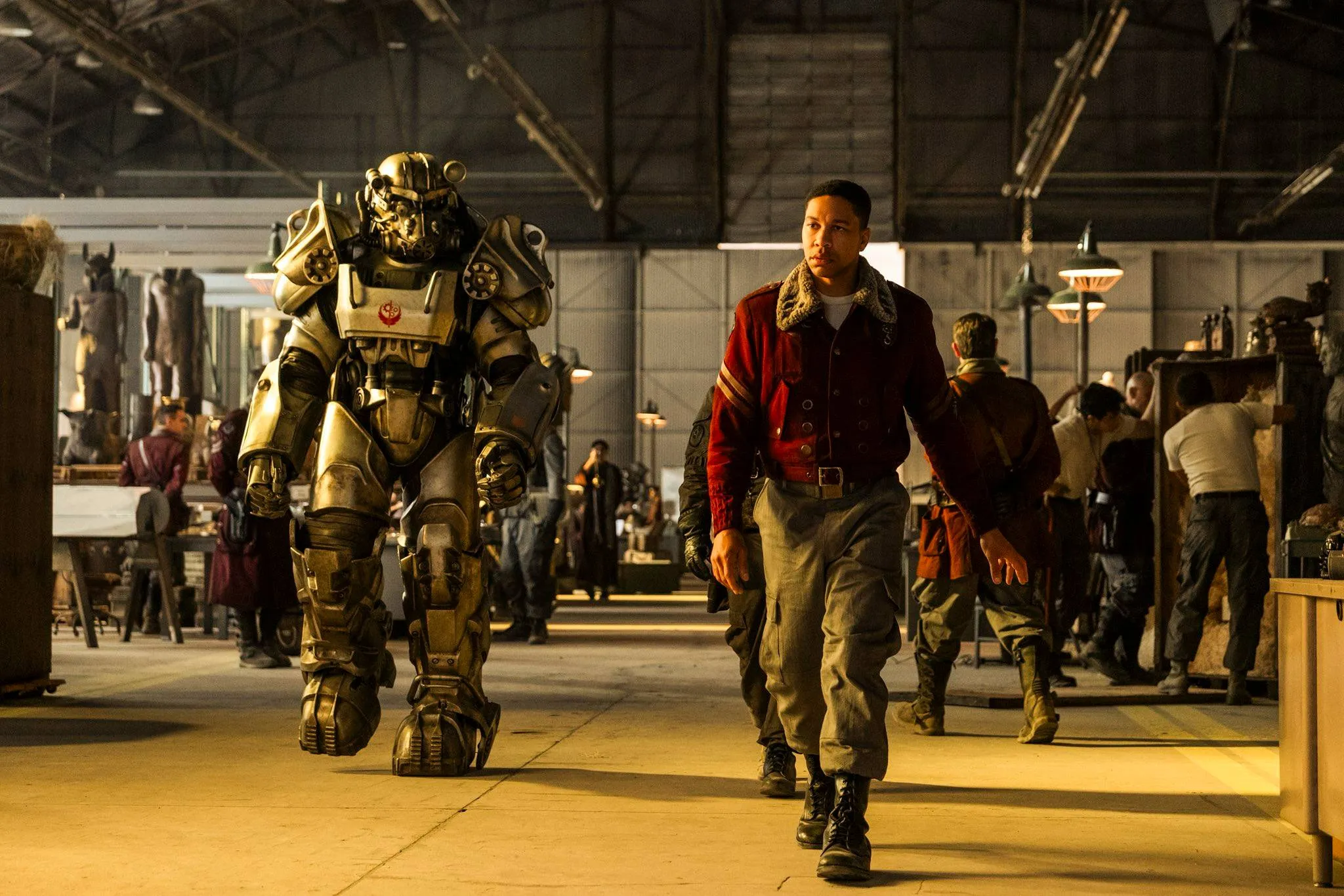 Robert House én Deathclaw maken hun opwachting in de trailer van 'Fallout' seizoen 2