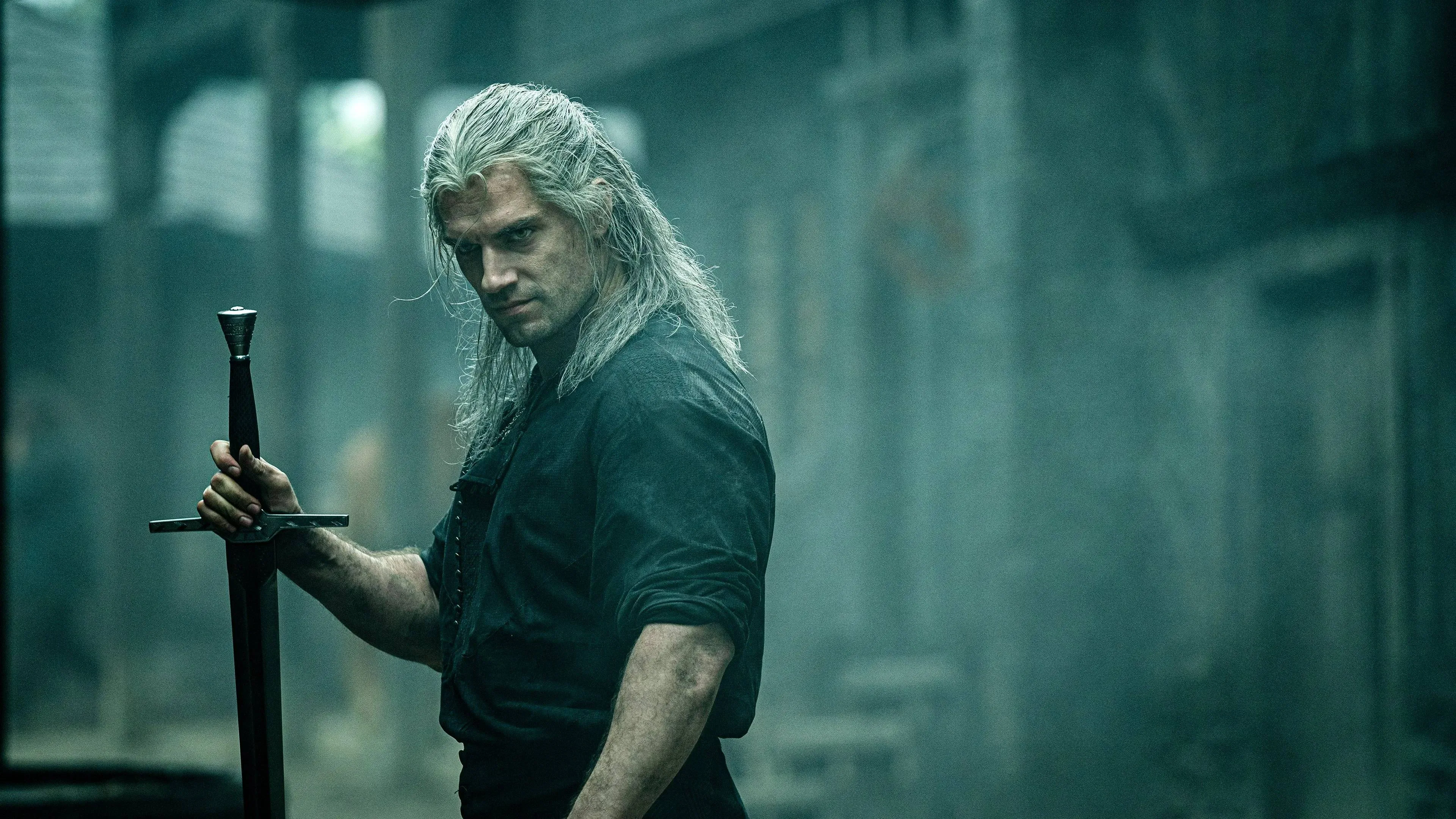 Henry Cavill deelt een update over nieuwe duistere fantasyfilm van 'John Wick'-regisseur