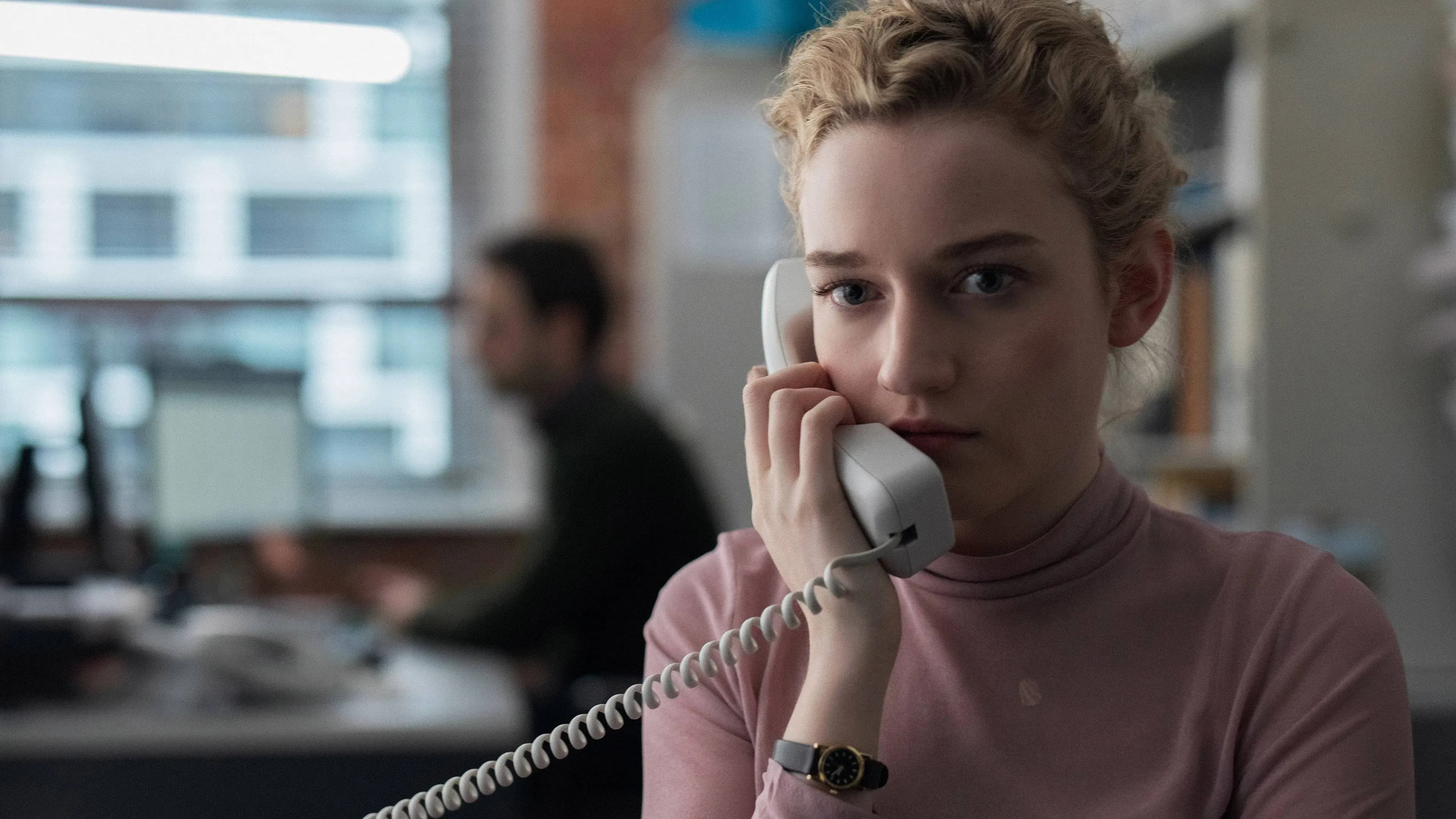 'Ozark'-actrice Julia Garner gaat de strijd aan met misbruik in dit zéér indrukwekkende drama