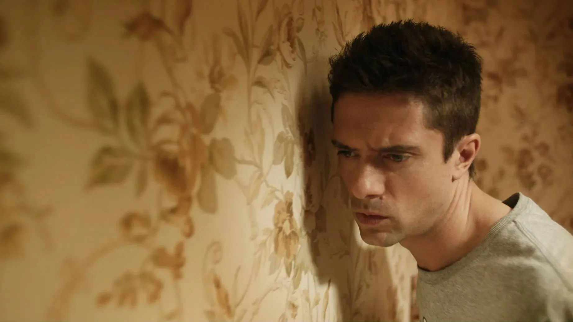 Psychologische thriller met Topher Grace schiet omhoog in de Netflix-top 10: "duister!"