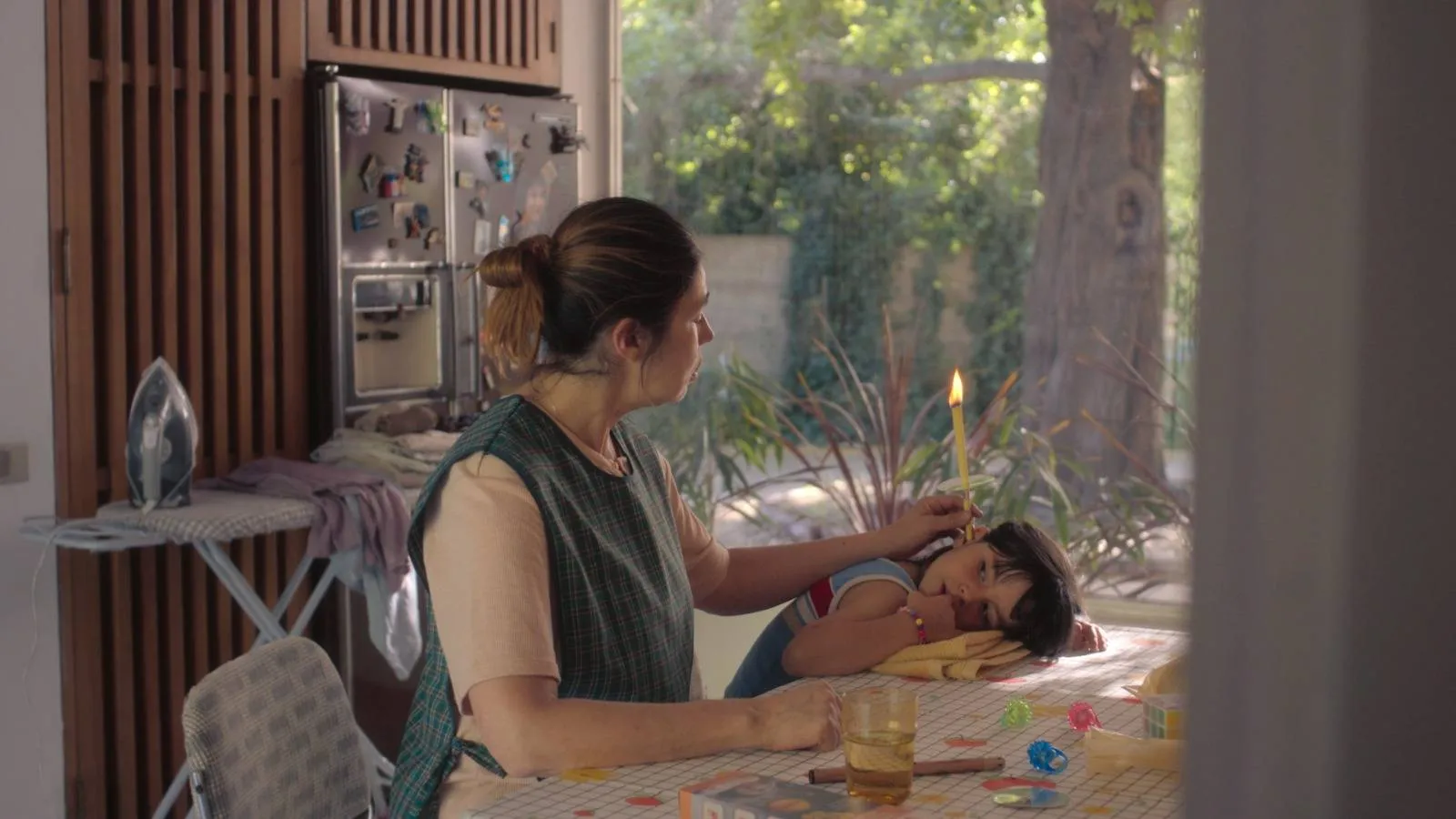 Netflix onthult officiële trailer van aangrijpende nieuwe dramafilm 'Swim to Me'