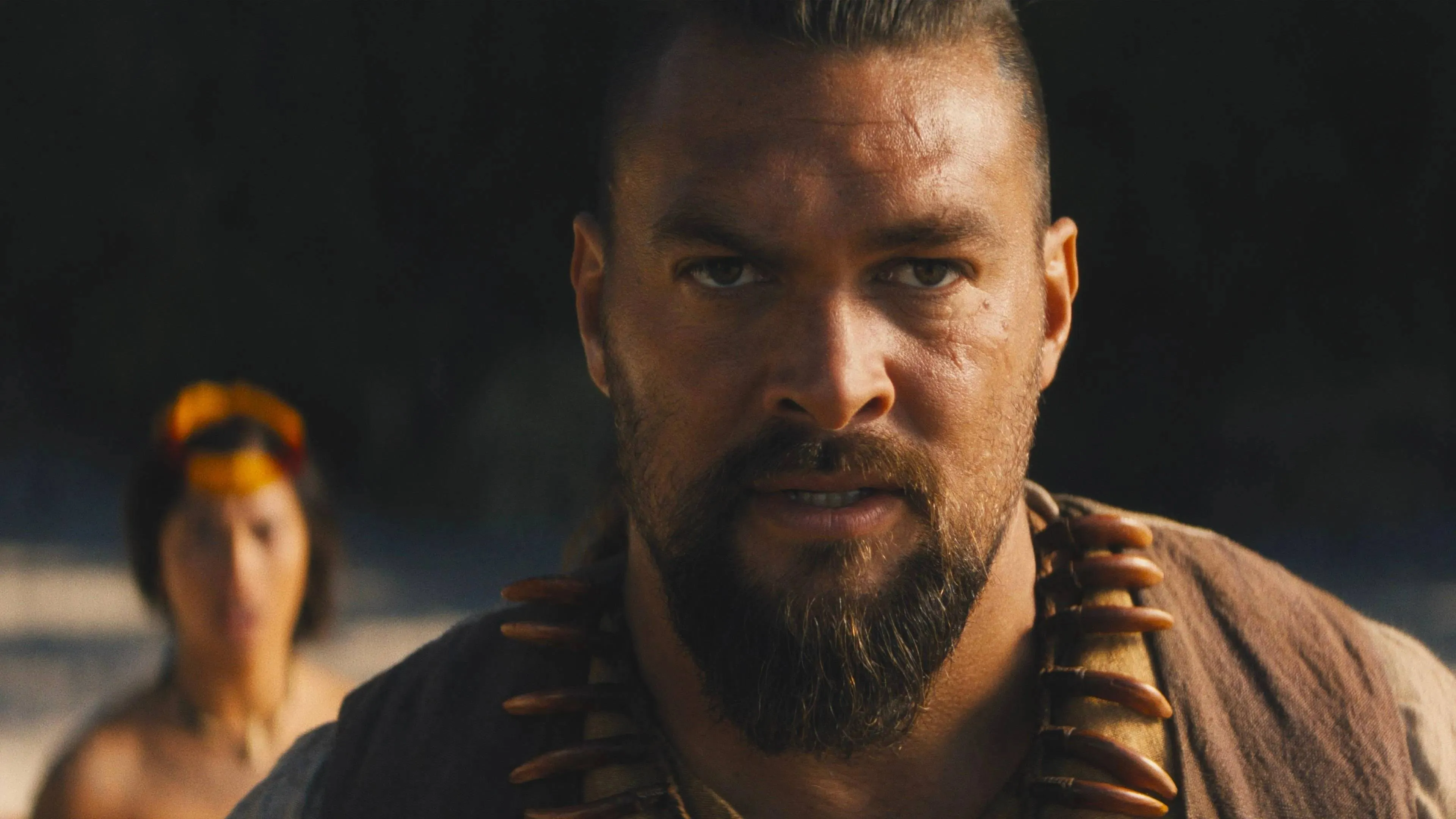 Historische actieserie met Jason Momoa nu volledig te streamen: "geen enkel saai moment!"