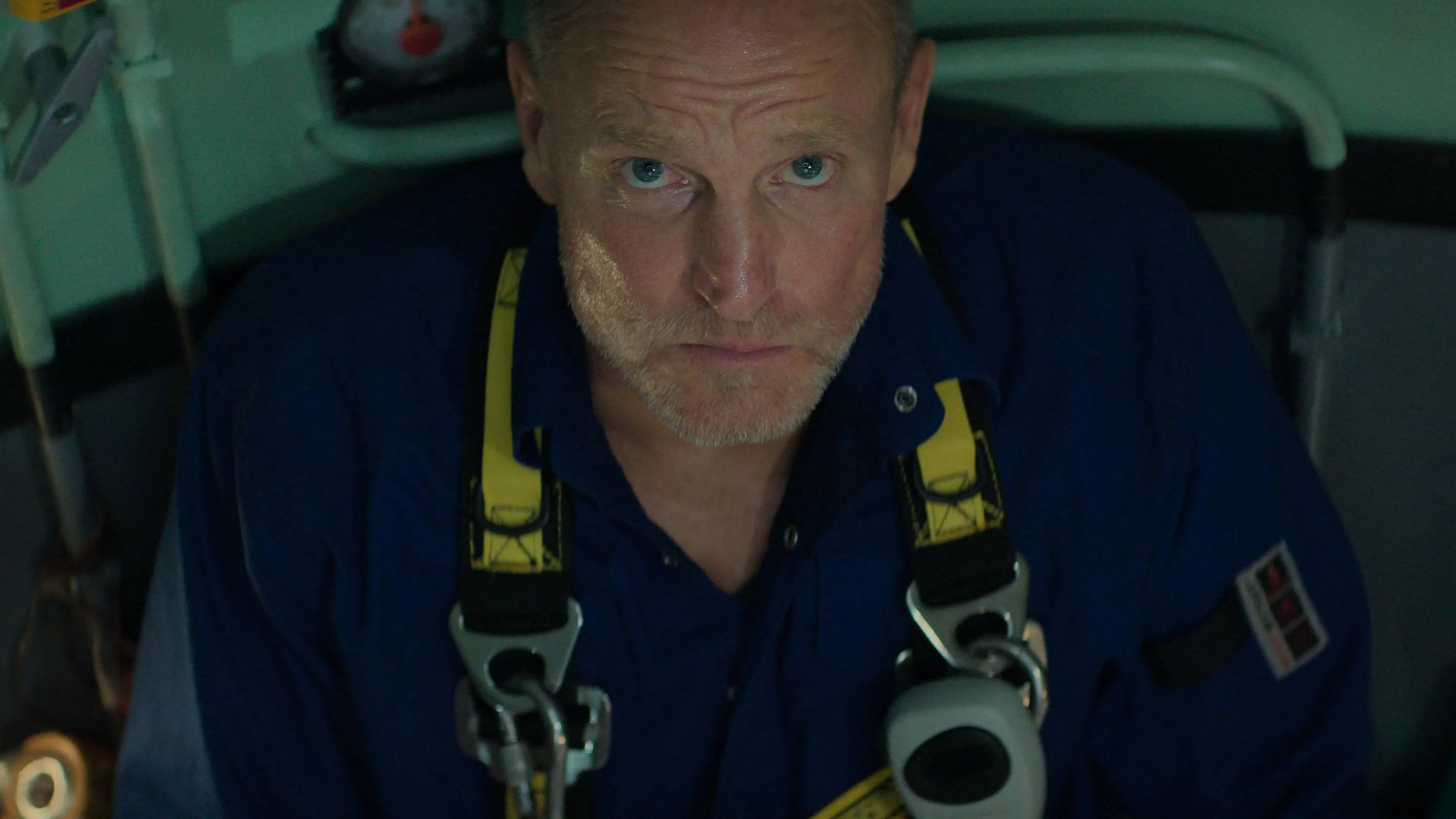 Waargebeurde thriller 'Last Breath' met Woody Harrelson en Simu Liu binnenkort te zien