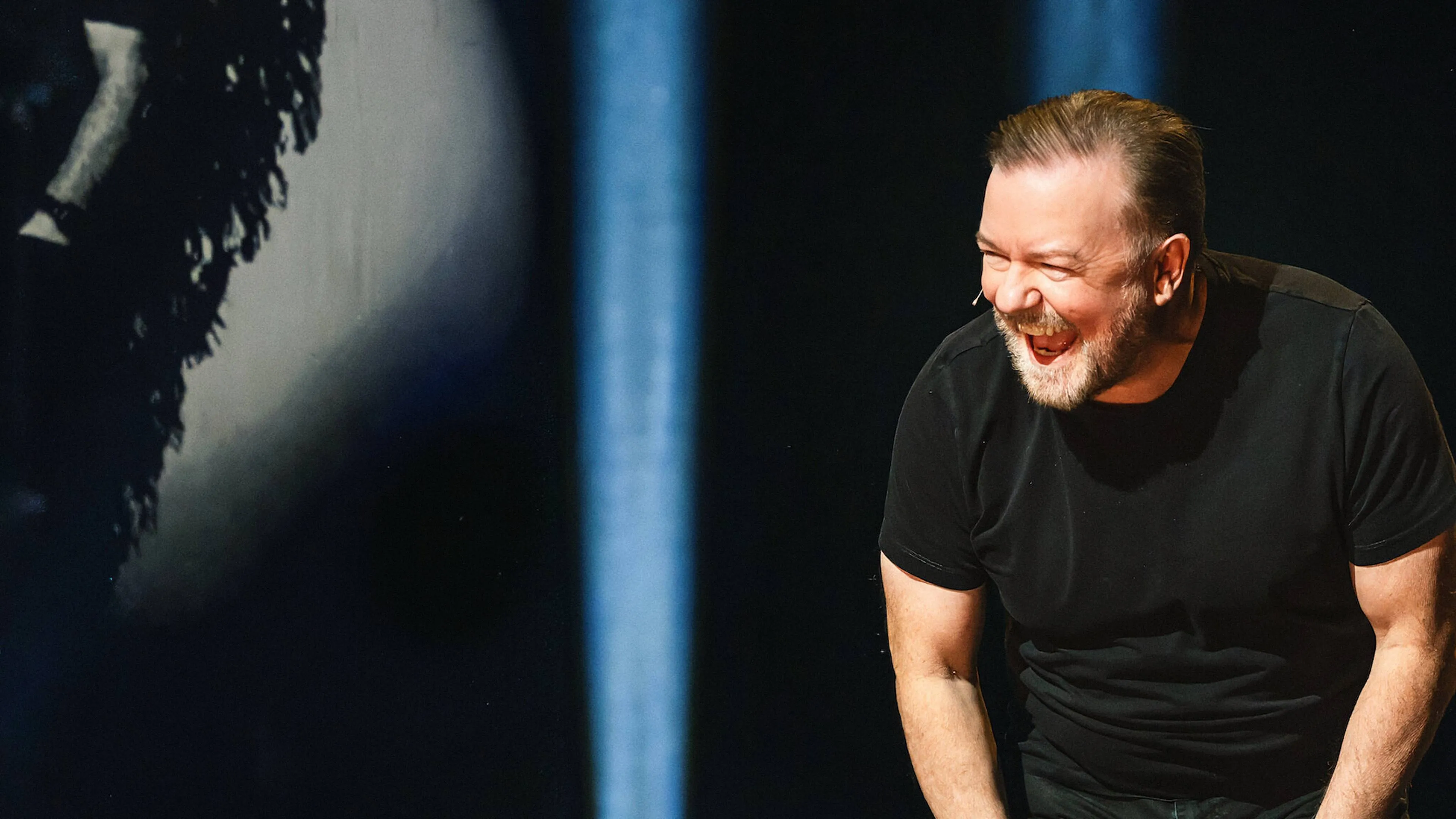 Ricky Gervais neemt Netflix volledig over met gloednieuwe special 'Mortality'