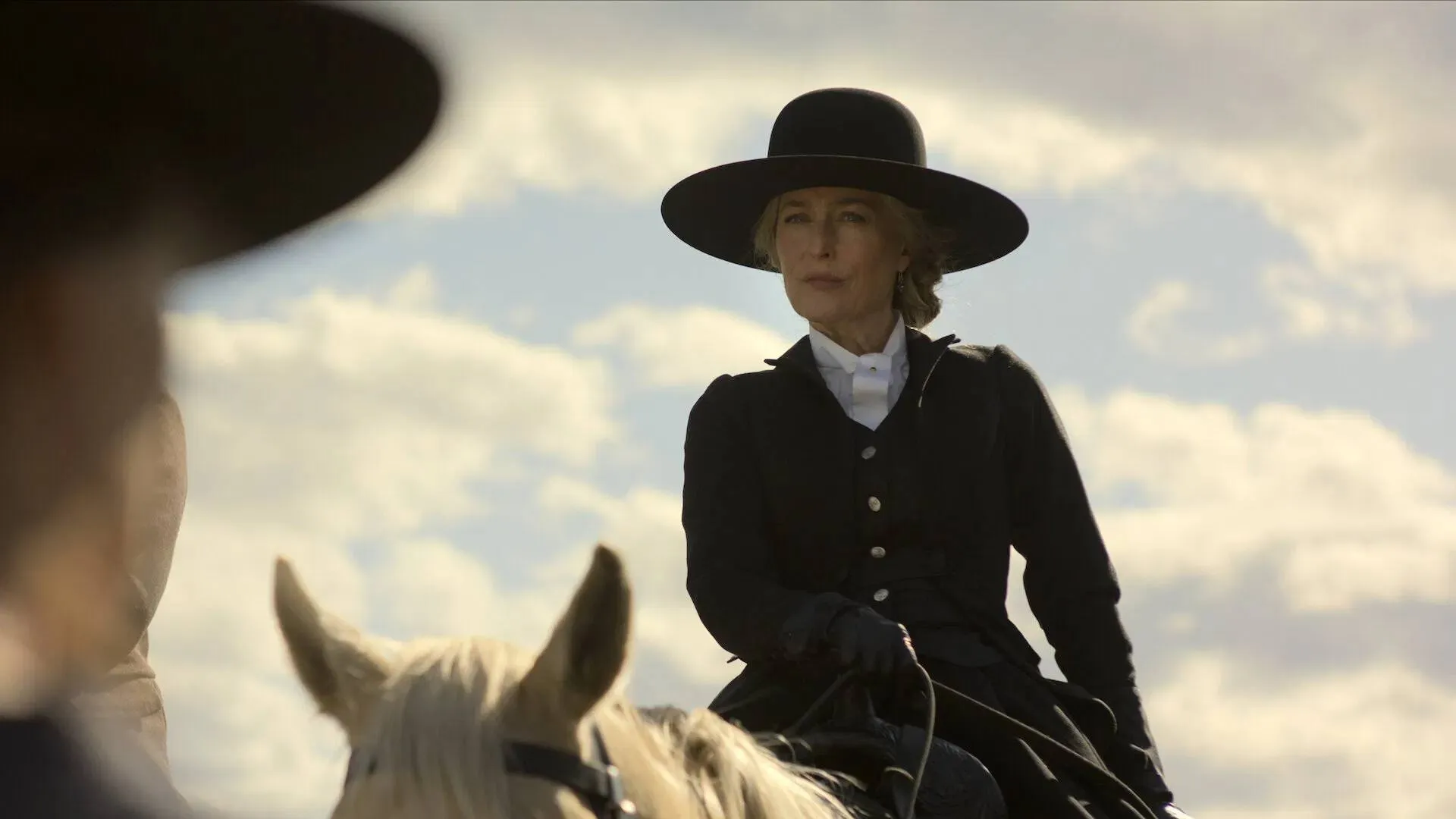 Nieuwe westernserie met Gillian Anderson schiet na één dag hoog de Netflix-top 10 binnen