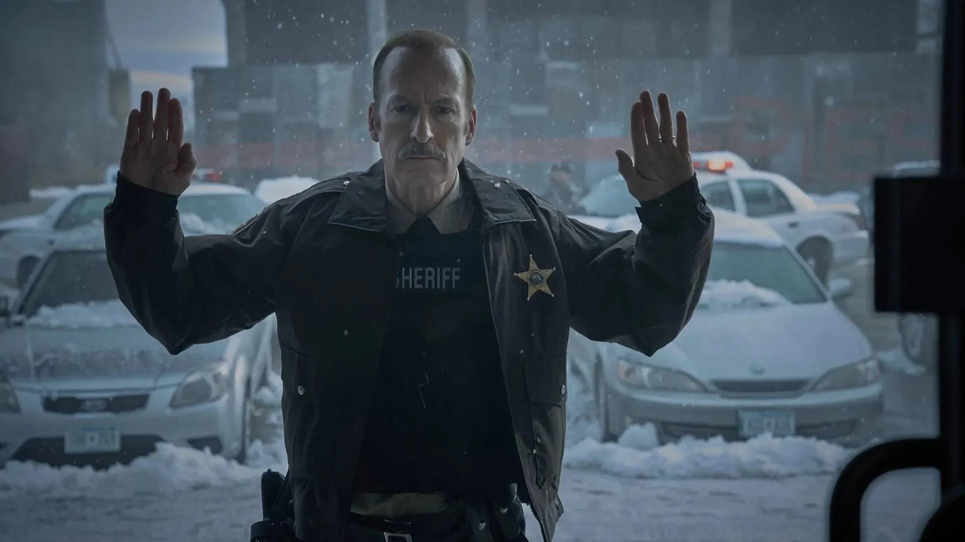 'Normal' trailer: Bob Odenkirk verandert een rustig stadje in pure chaos