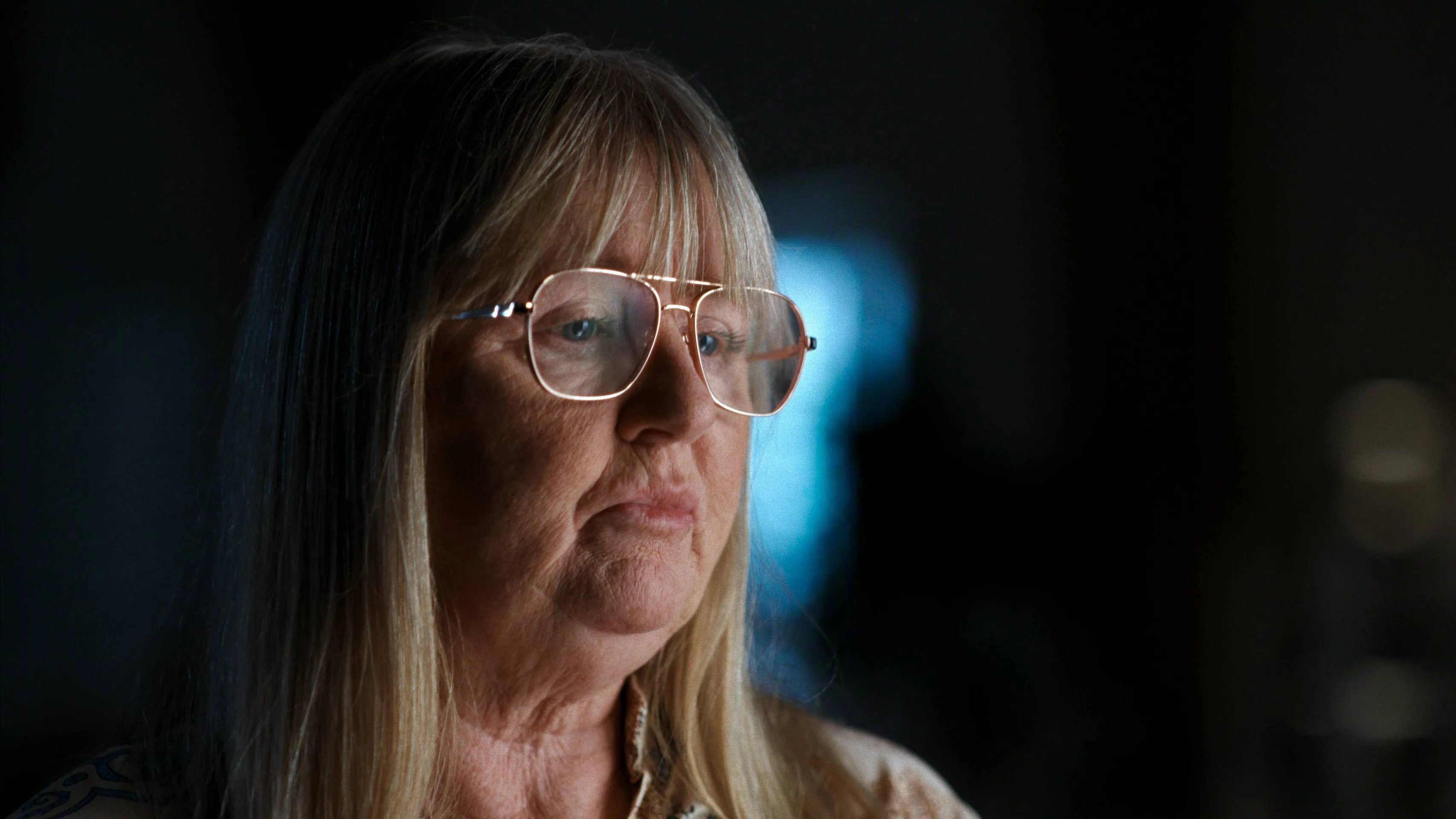 Netflix deelt eerste beelden én releasedatum van Deense miniserie 'En Ven en Morder'