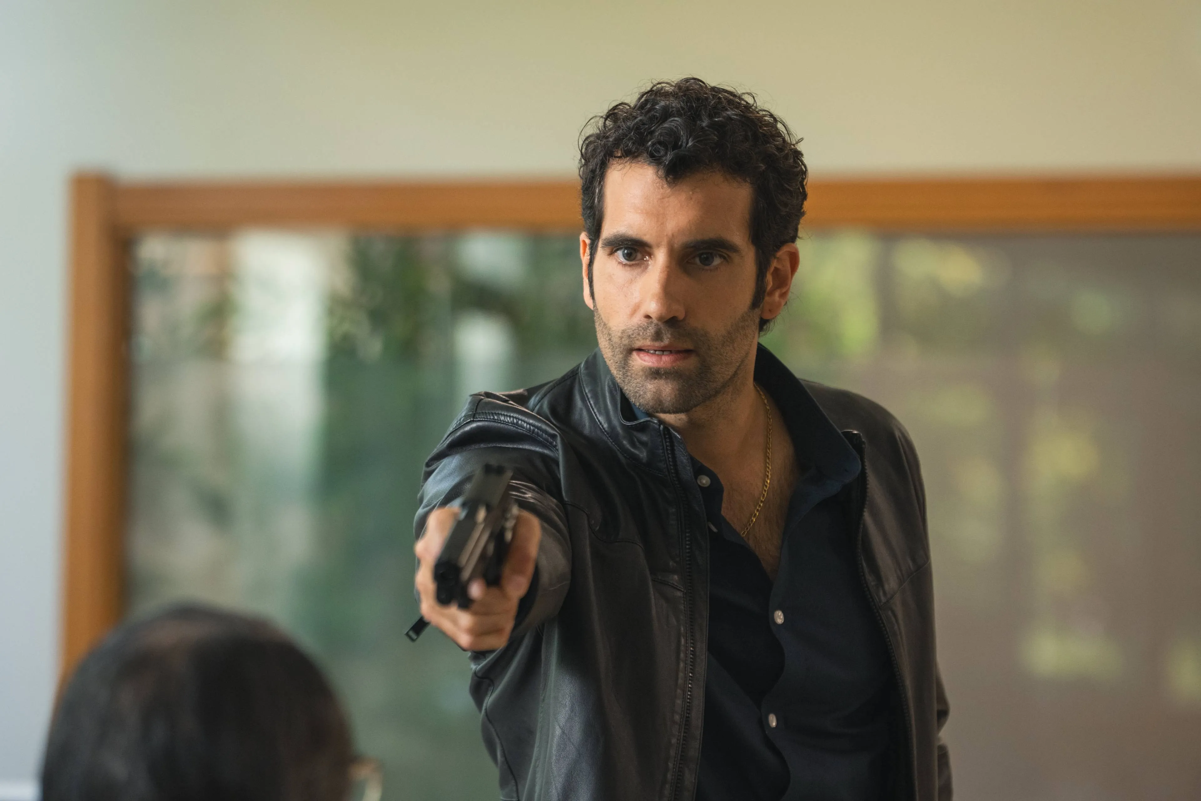 Netflix deelt officiële trailer van nieuw seizoen misdaadserie 'Gangs of Galicia'