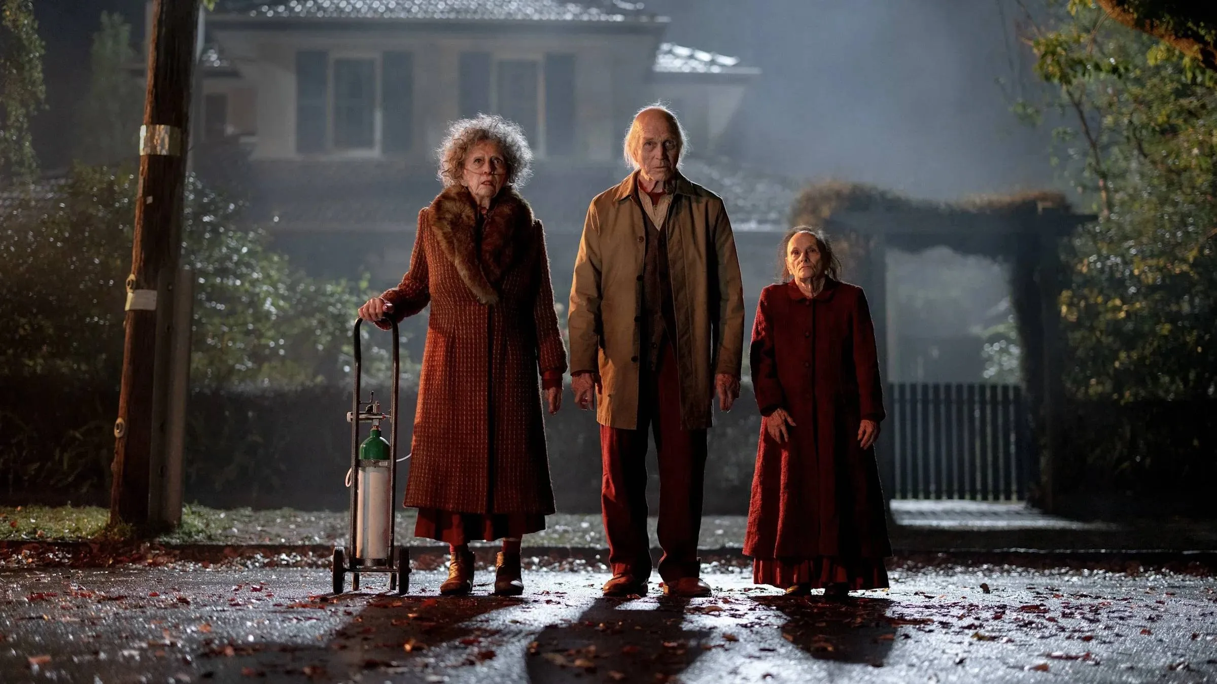 Officiële trailer nieuwe 'Insidious'-film trekt grens tussen werelden verder open