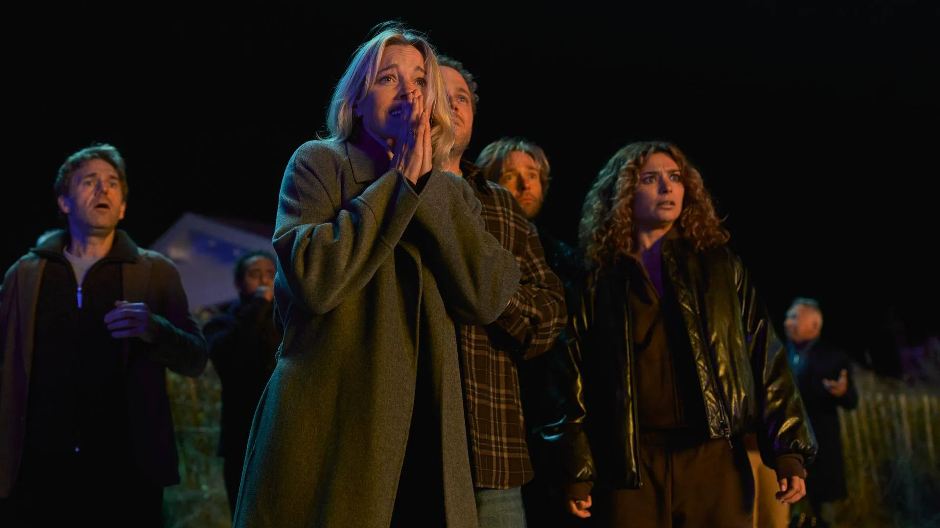 Netflix deelt eerste beelden van nieuwe Nederlandse dramaserie 'De Eetclub'