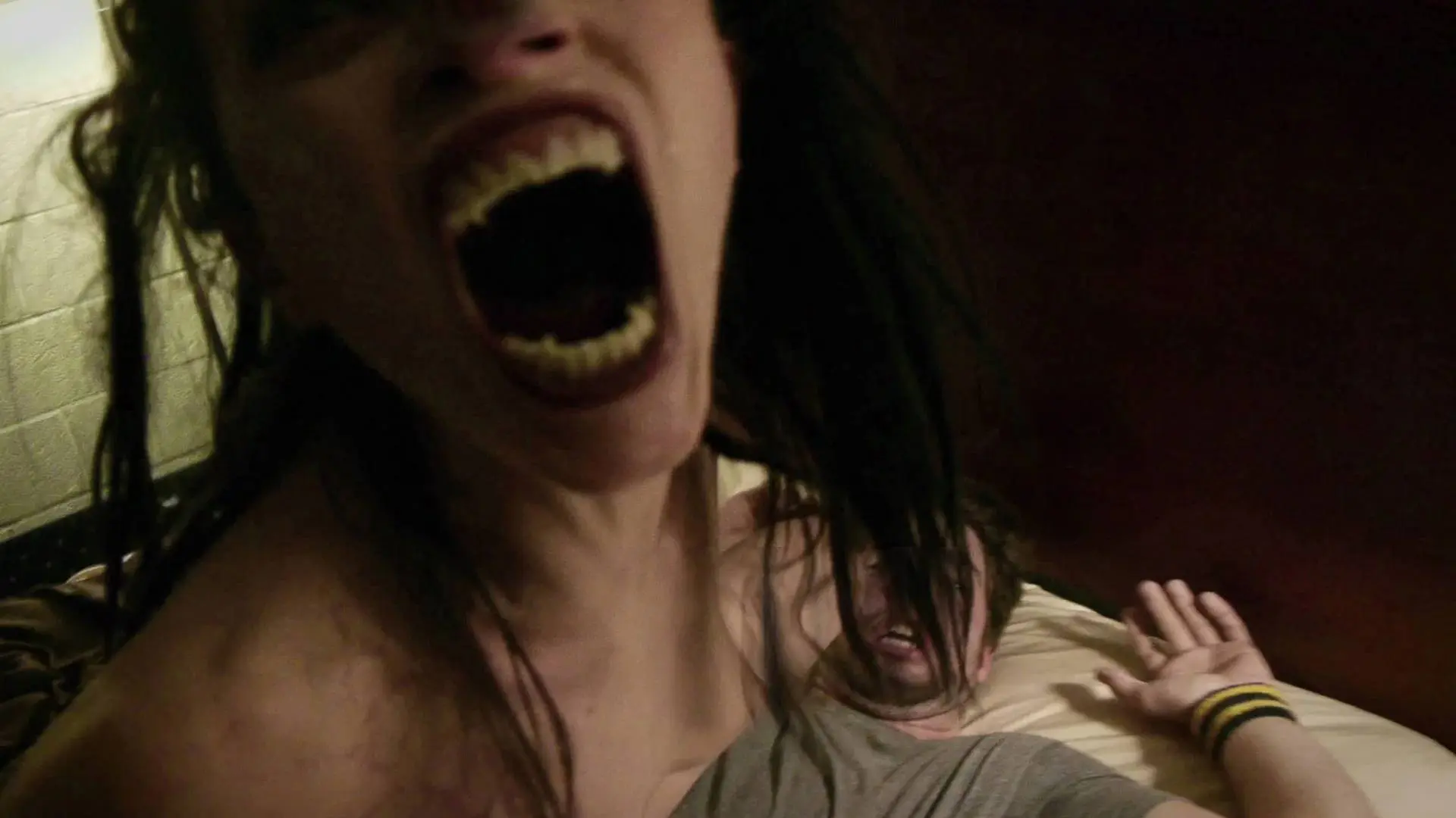 'V/H/S'-franchise stort zich met nieuwe film op geheime experimenten