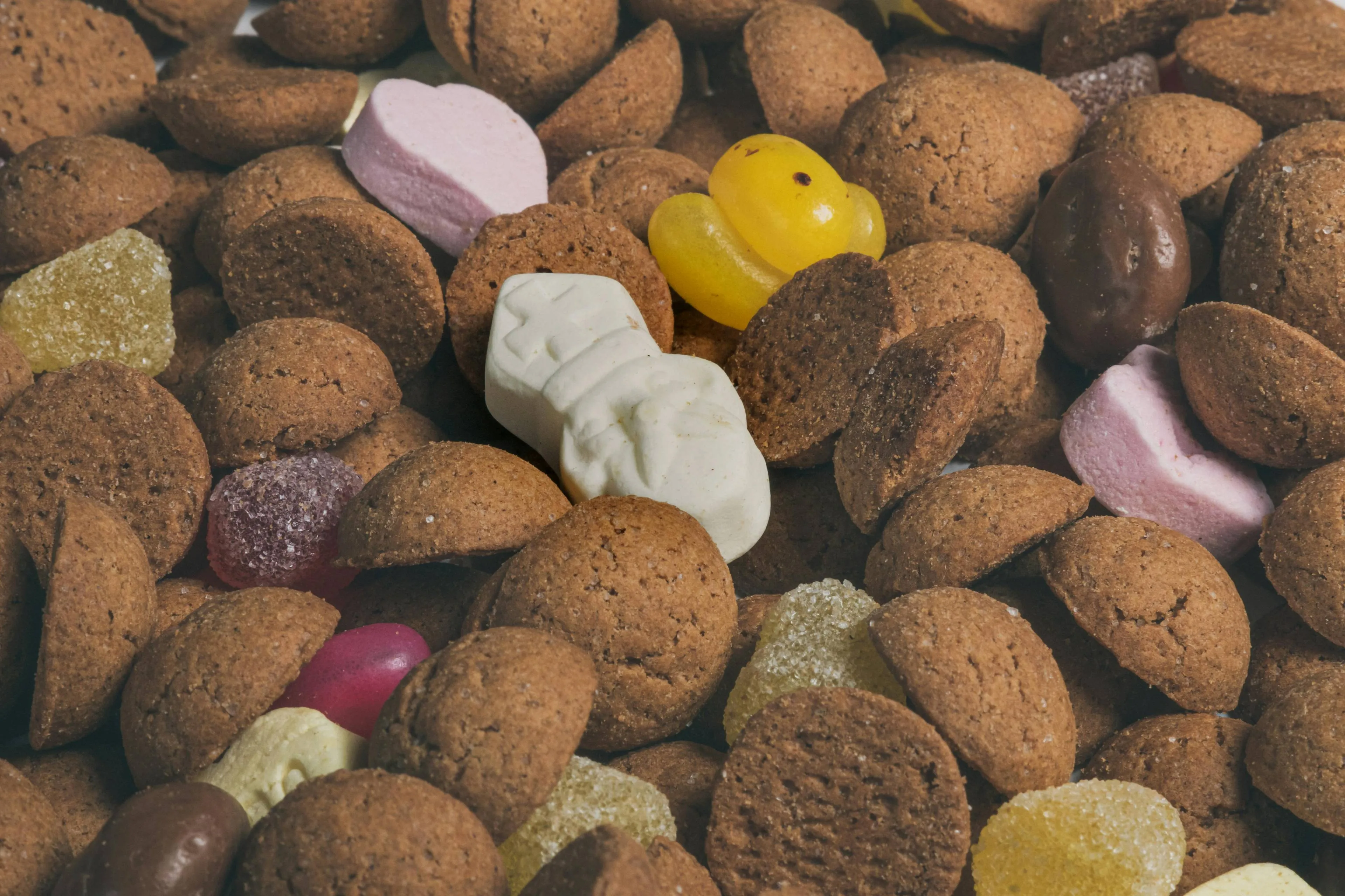 Het is nooit te laat voor pepernoten: er zijn gewoon rum pepernoten te koop