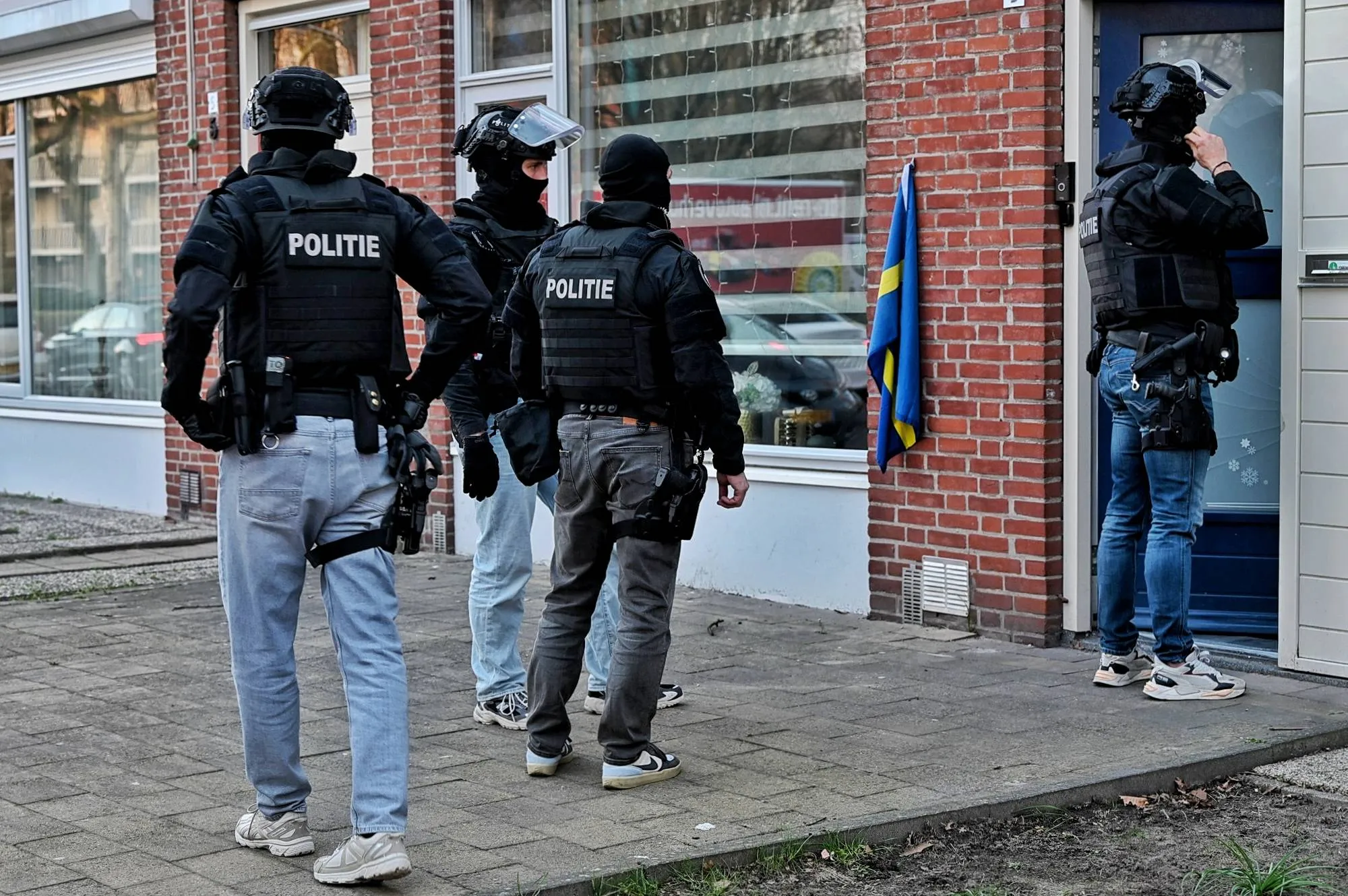 5469df94-5491-4272-94a1-ce9a523f0926