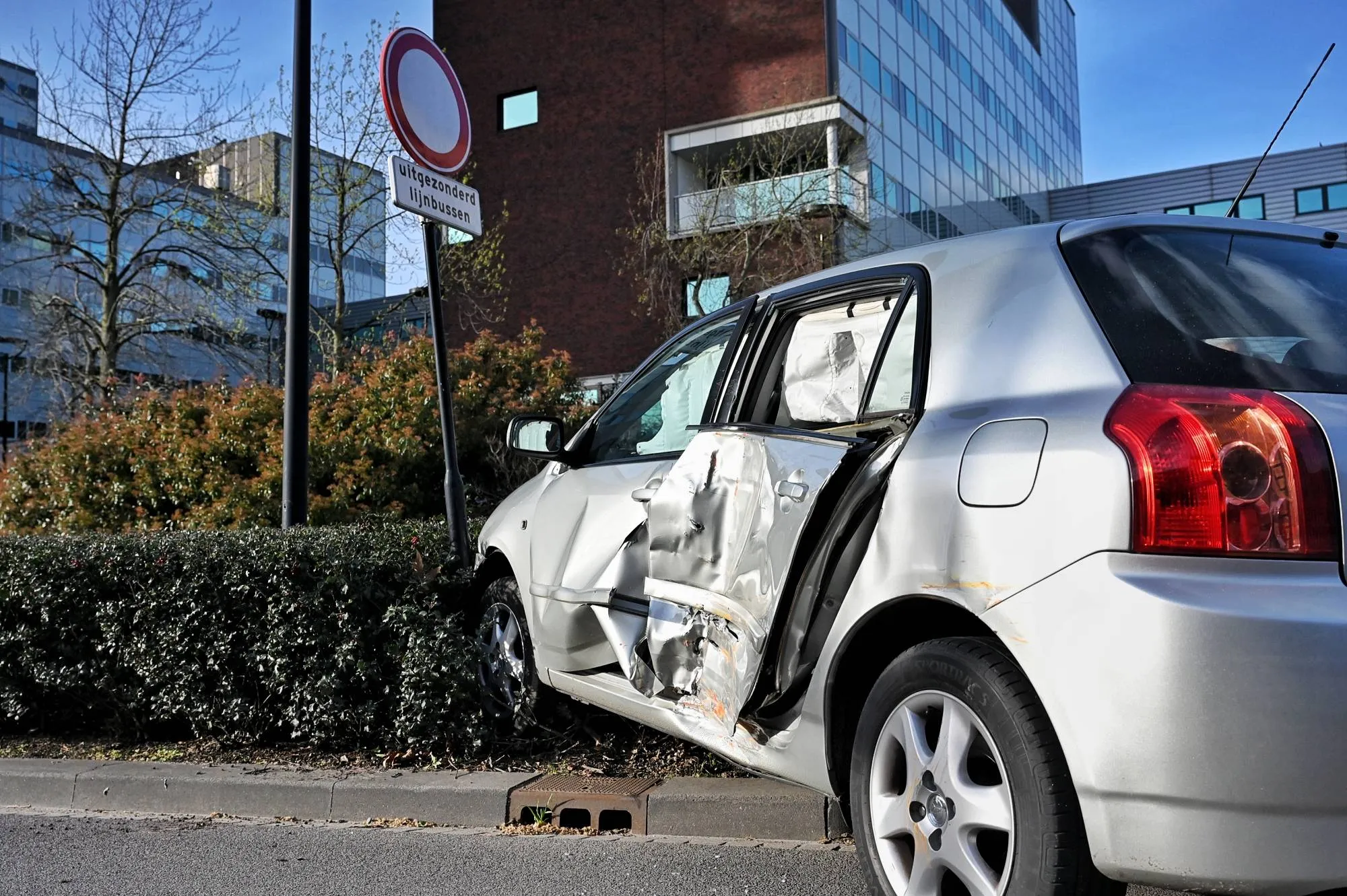 bdaf1049-ac2e-419b-81db-ce4472359720