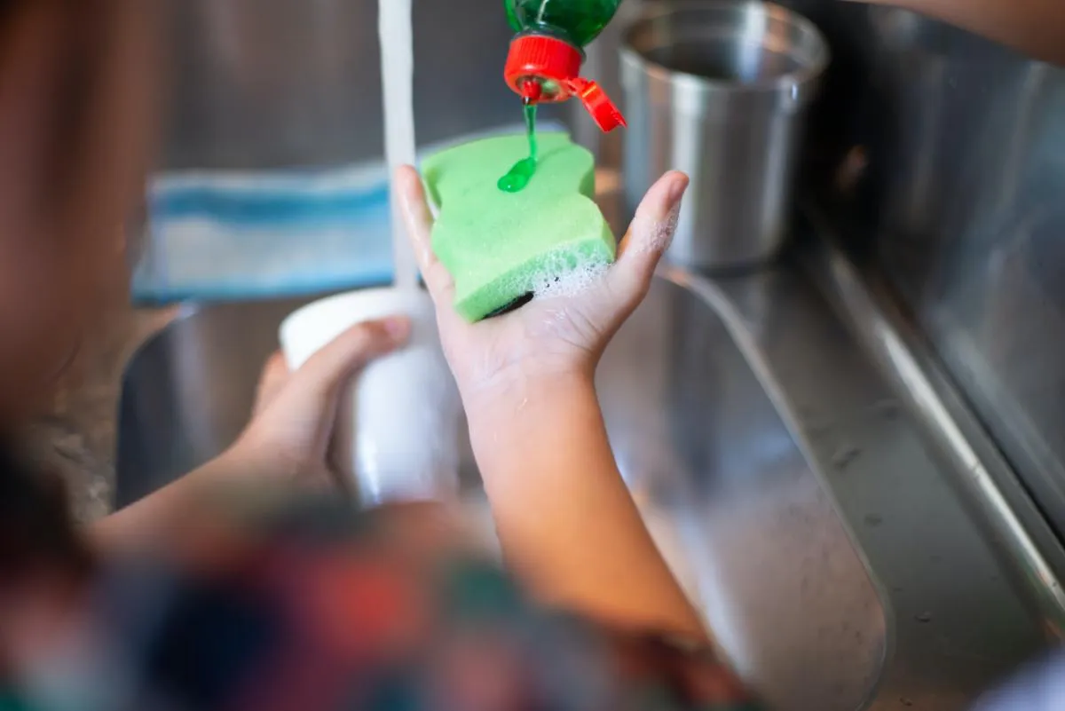 Gooi je versleten schuurspons niet weg: Geef het een tweede leven in deze twee toepassingen
