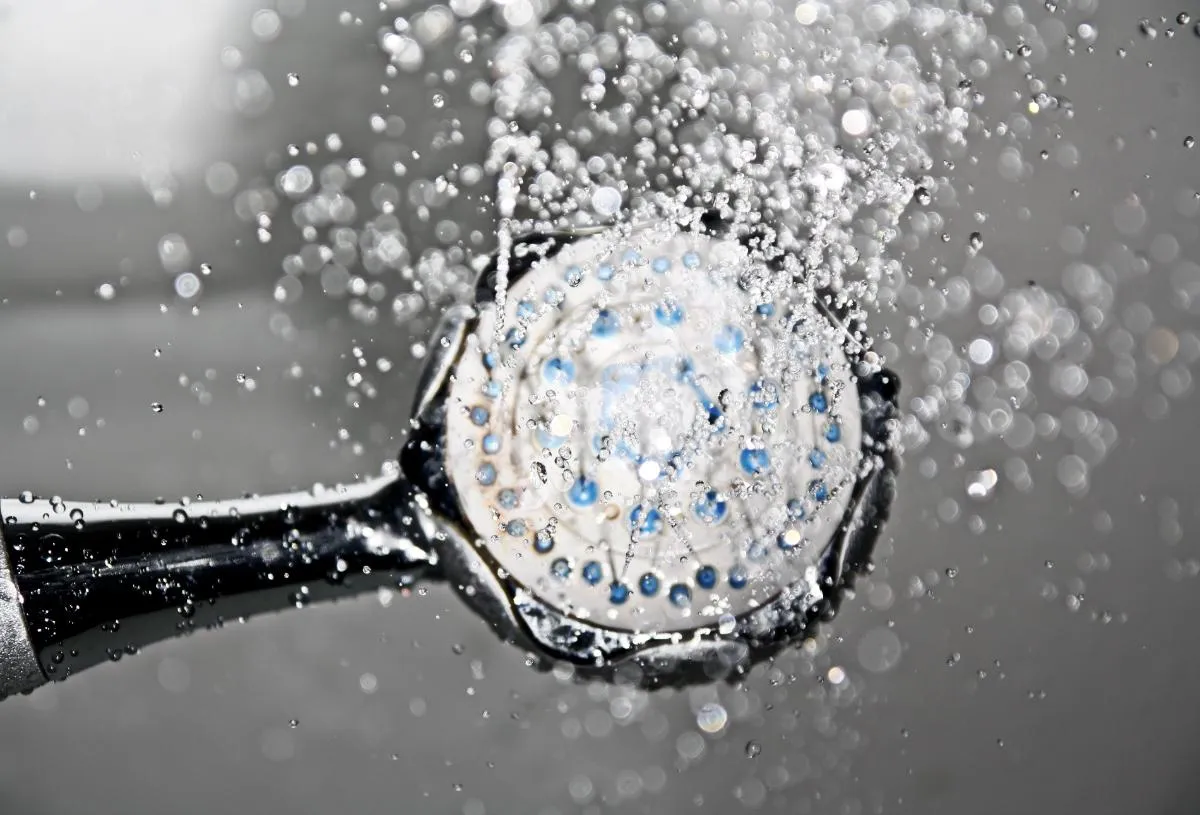 Verlaag je energierekening drastisch: Een eenvoudige verandering van je doucheritueel bespaart op water, energie en geld!