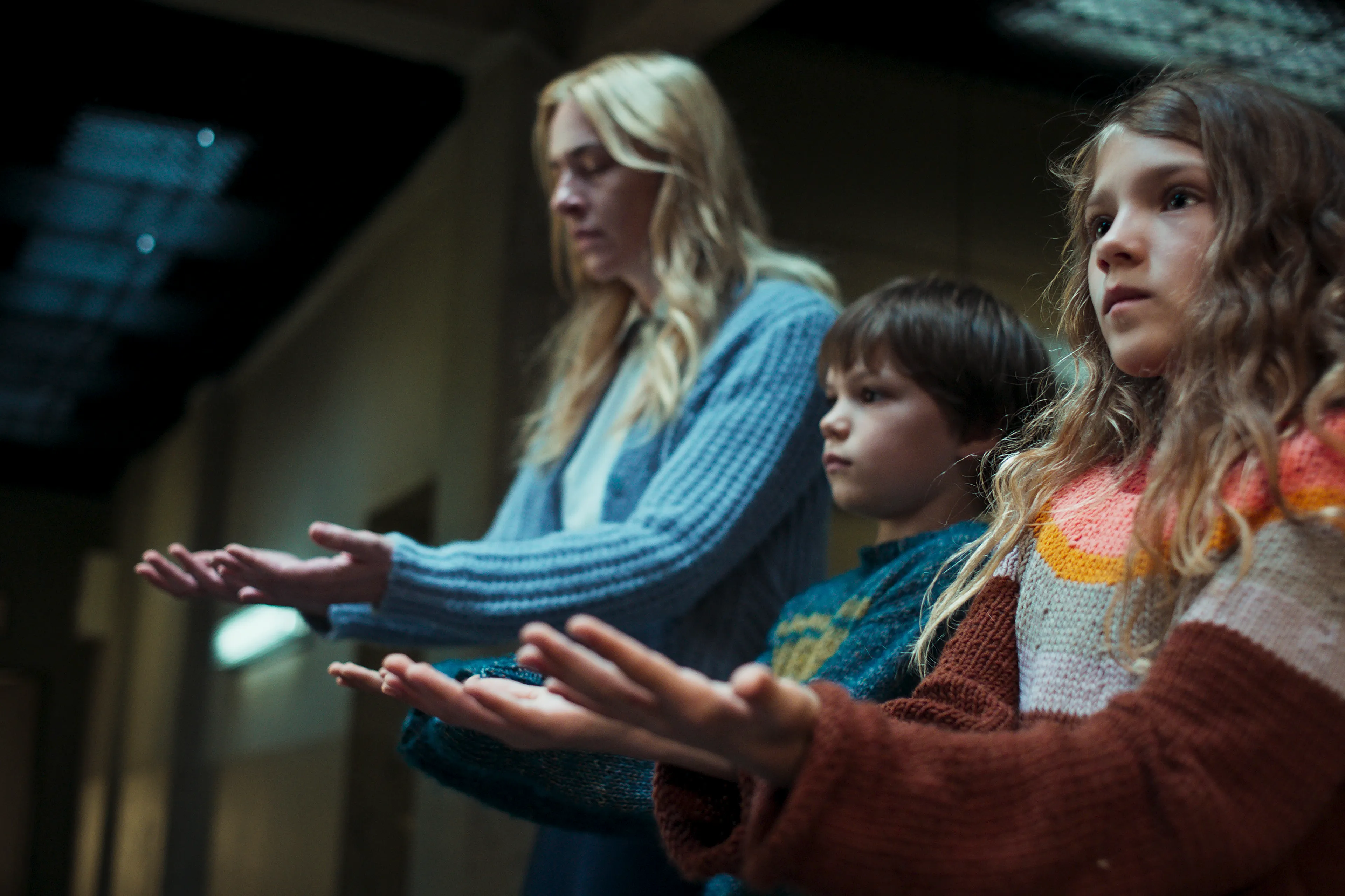 Deze Netflix-serie over een leven van verstikkende controle en onderdrukking houdt je aan je scherm gekluisterd: "Kon niet stoppen met kijken"