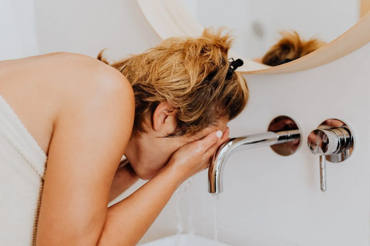 Is het gezond om je gezicht met zeep te wassen?