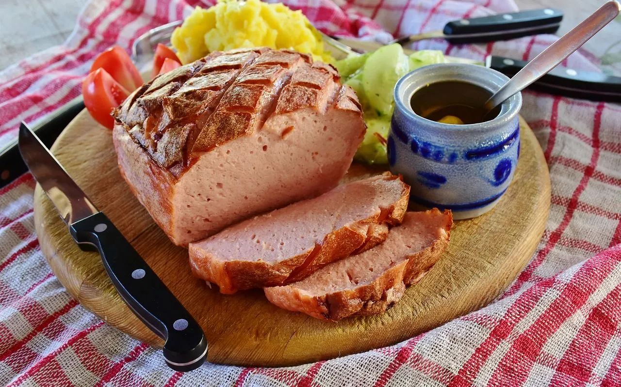 Verras je tafelgenoten: Het geheime ingrediënt voor een pittig gehaktbrood