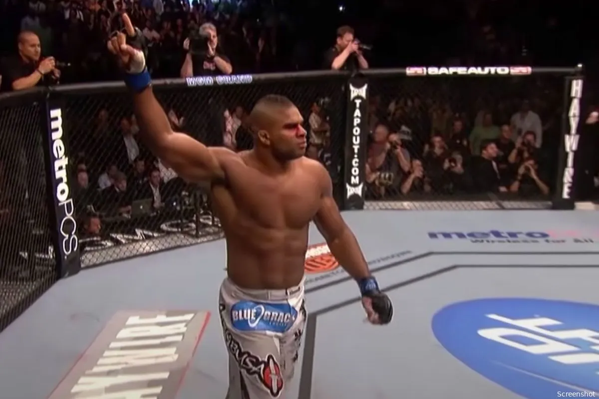 Alistair Overeem kritisch over UFC-ster Alex Pereira: 'Grootste test komt nog'