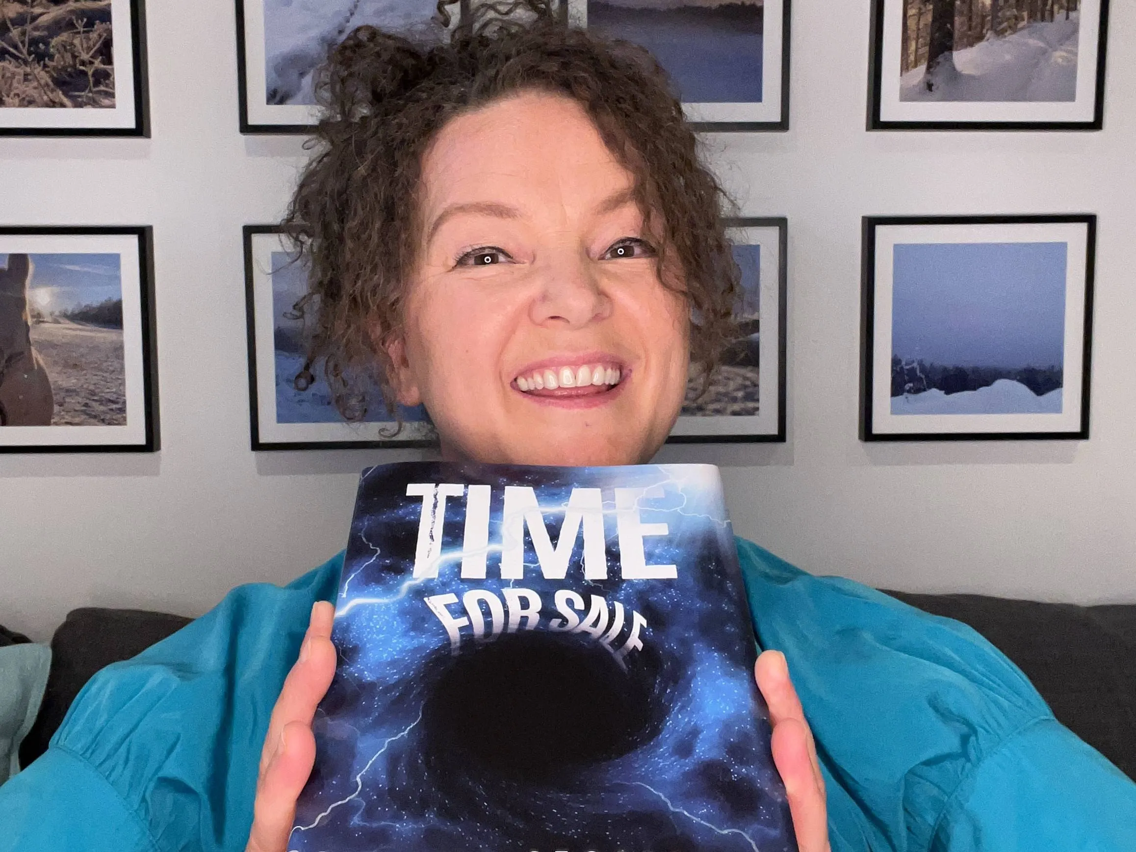 Author pic 4_with book