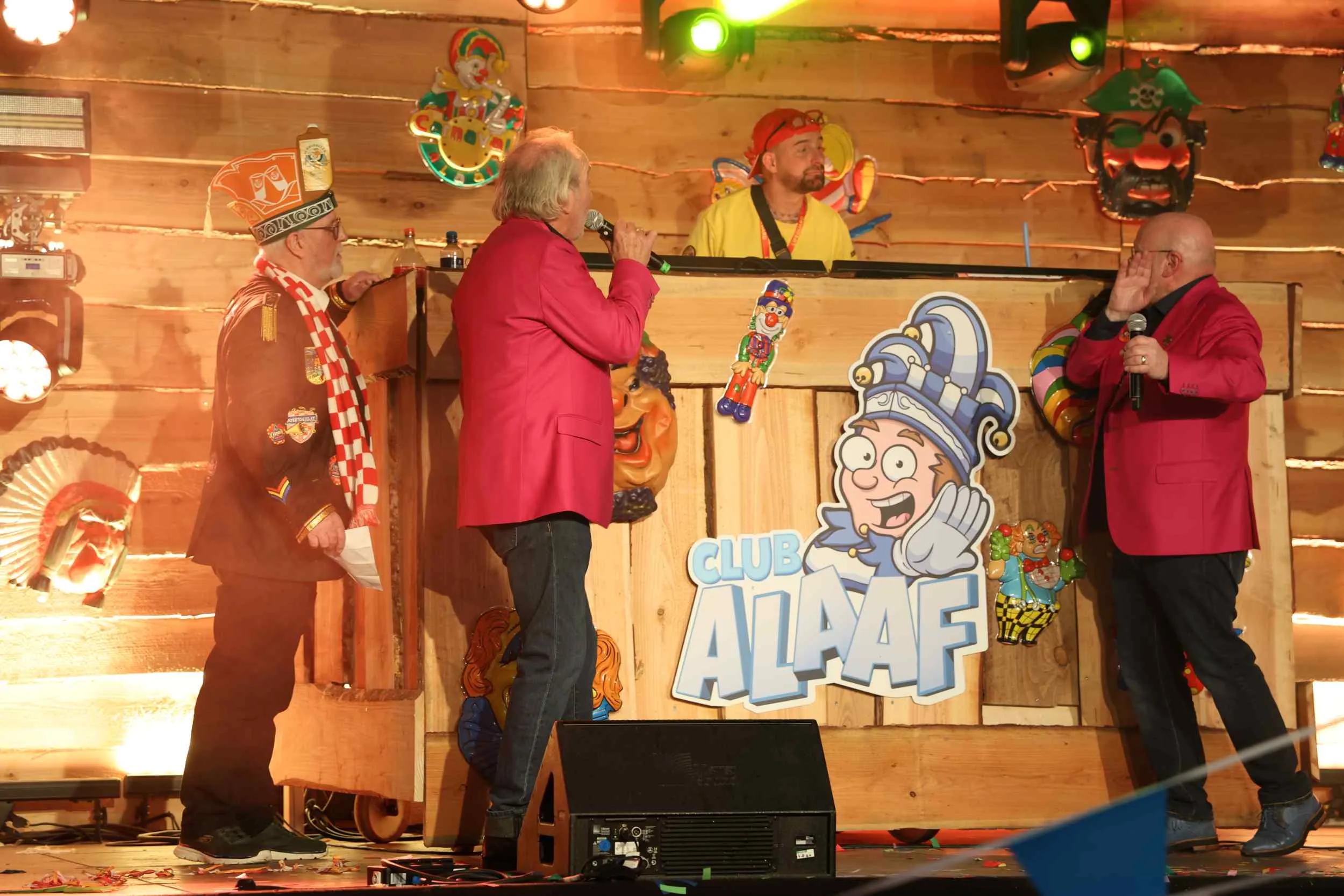 Deurzakkers bij recordpoging polonaise