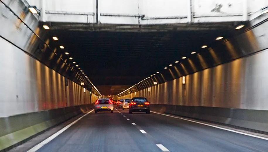 wim meijer fotografie 5i5a0465 tunnel 715x408 915x518 1
