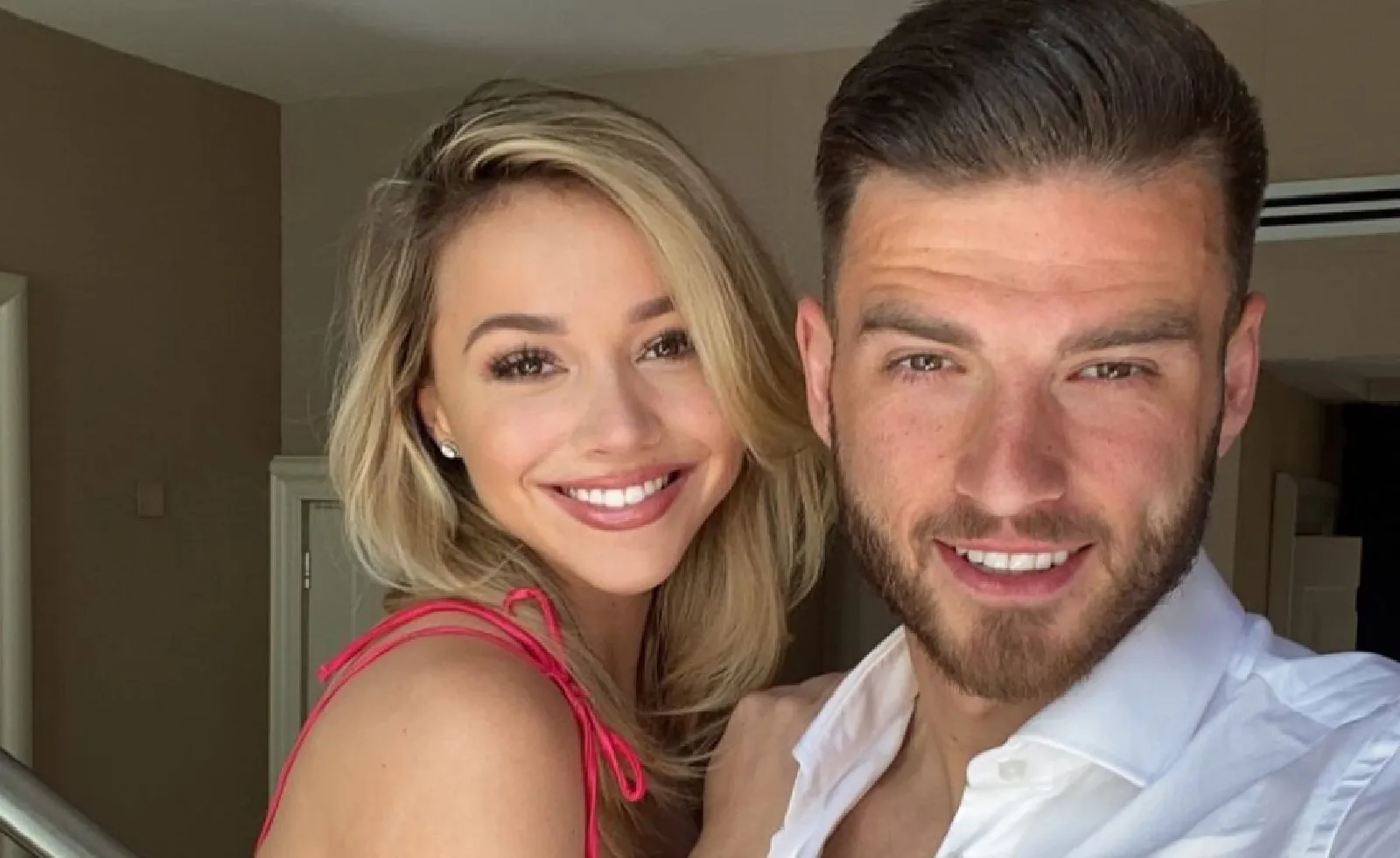 Huh: Emma Heesters weer 'stiekem' samen op vakantie met ex Wesley