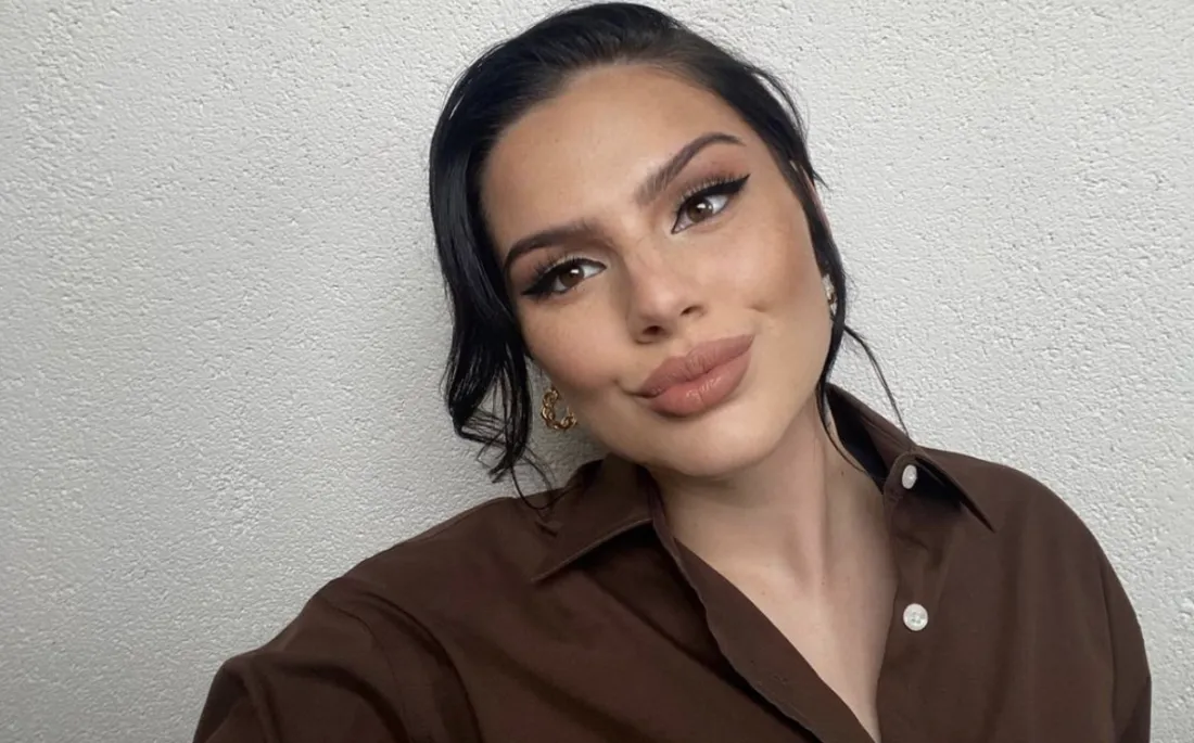 Famke Louise deelt eerlijke foto van haar lichaam na zwangerschap