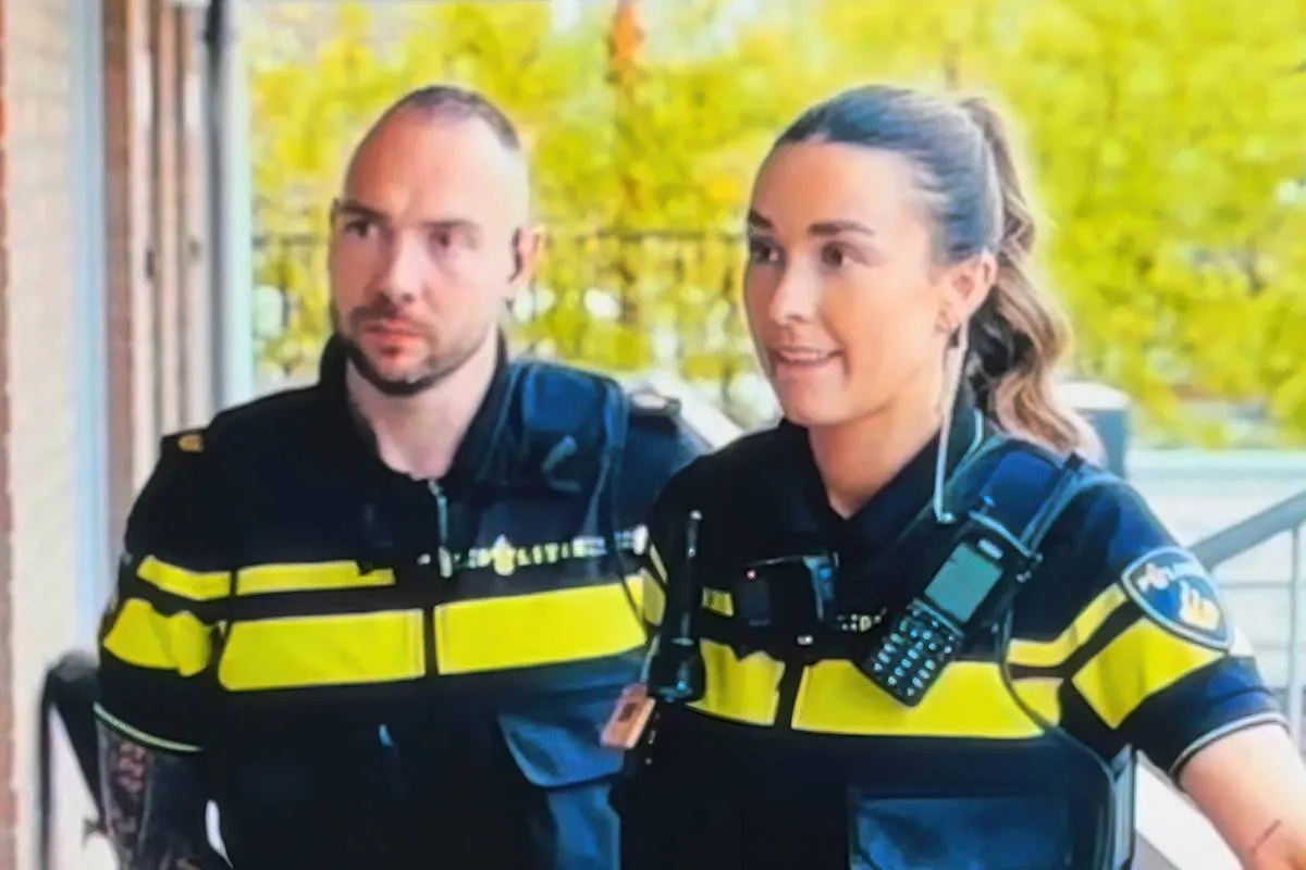 thumb_vk_Utrechtse_agenten_rukken_uit_voor_geluidsoverlast_zeker_agente_Rebecca_valt_in_de_smaak