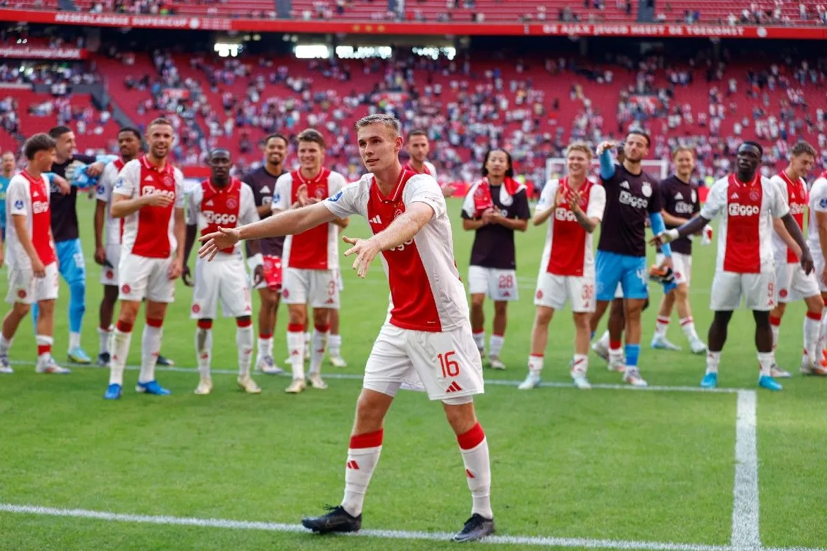 240812ajax1