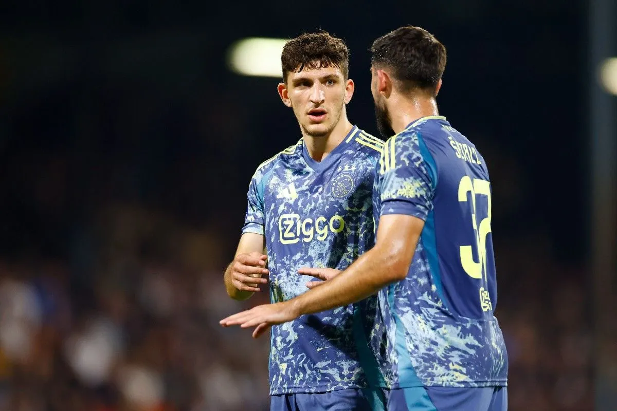 240922ajax1