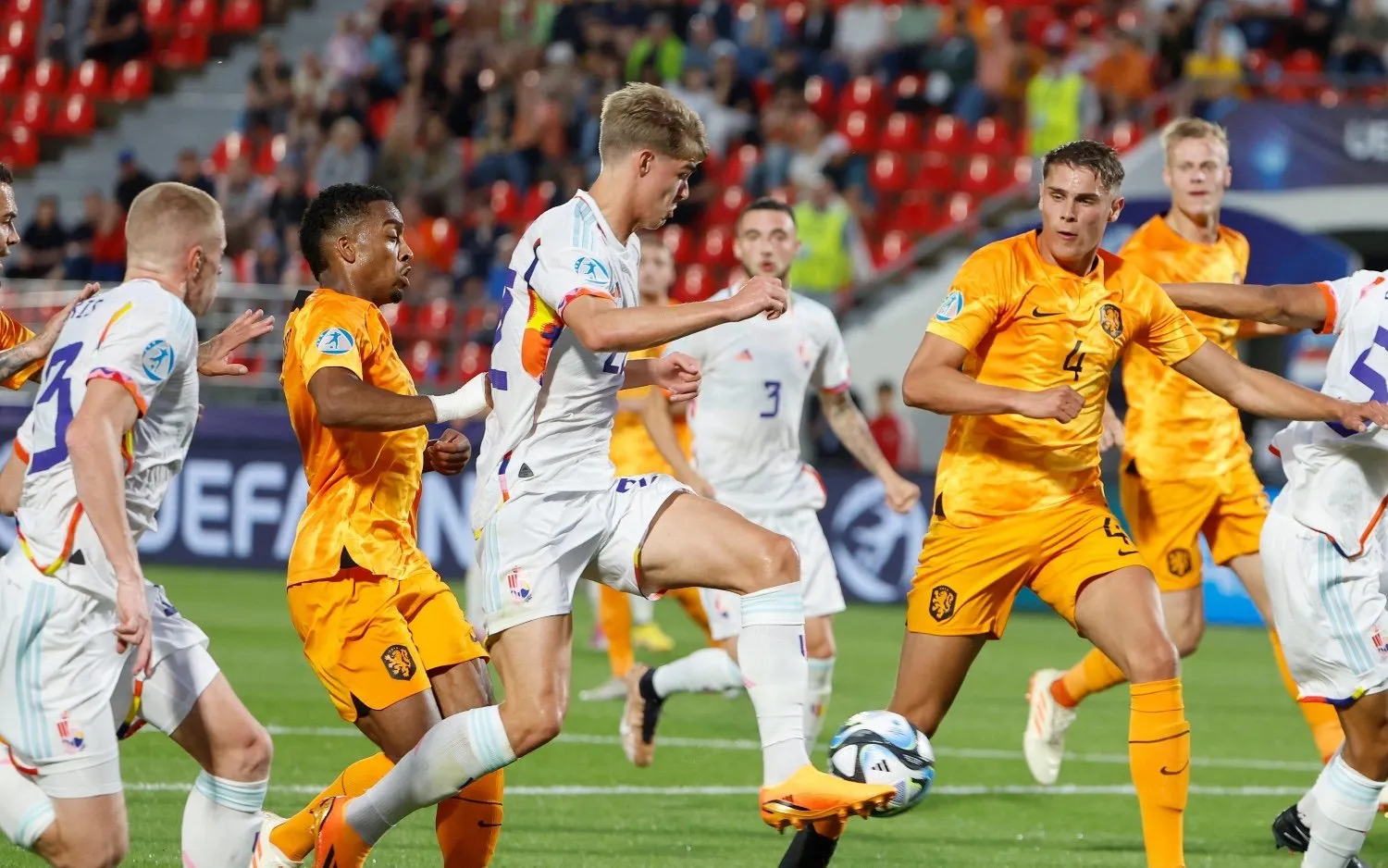 230621jongeduivelsjongoranjedeketelaere