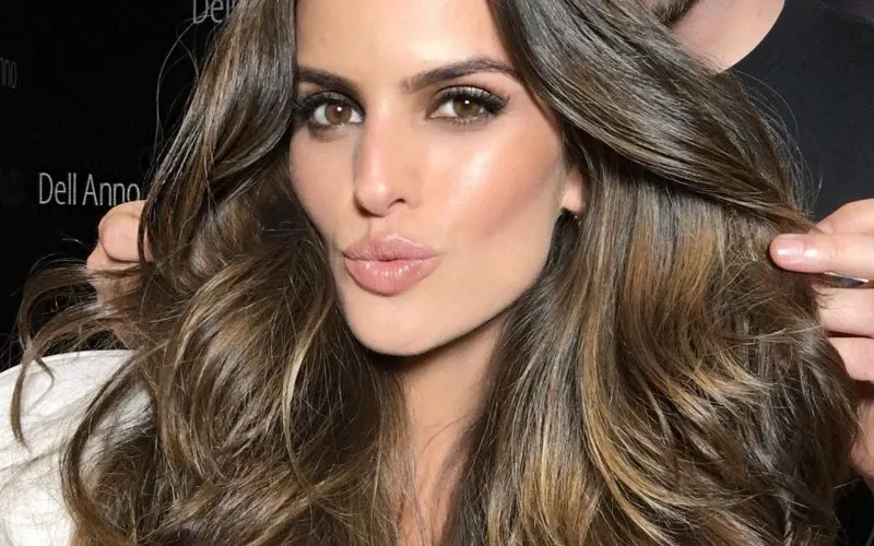 izabelgoulart210628