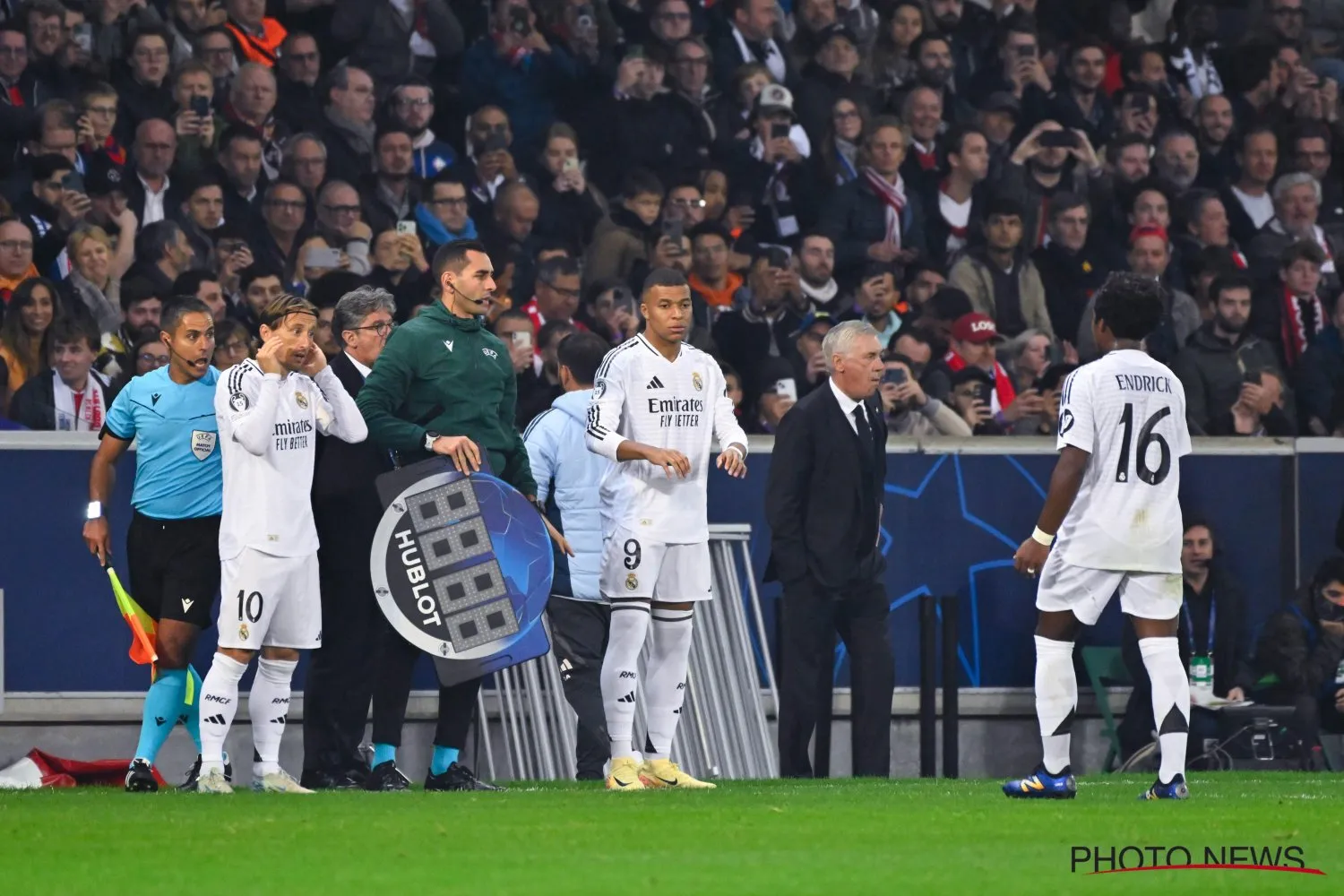 photonews 11113035 085