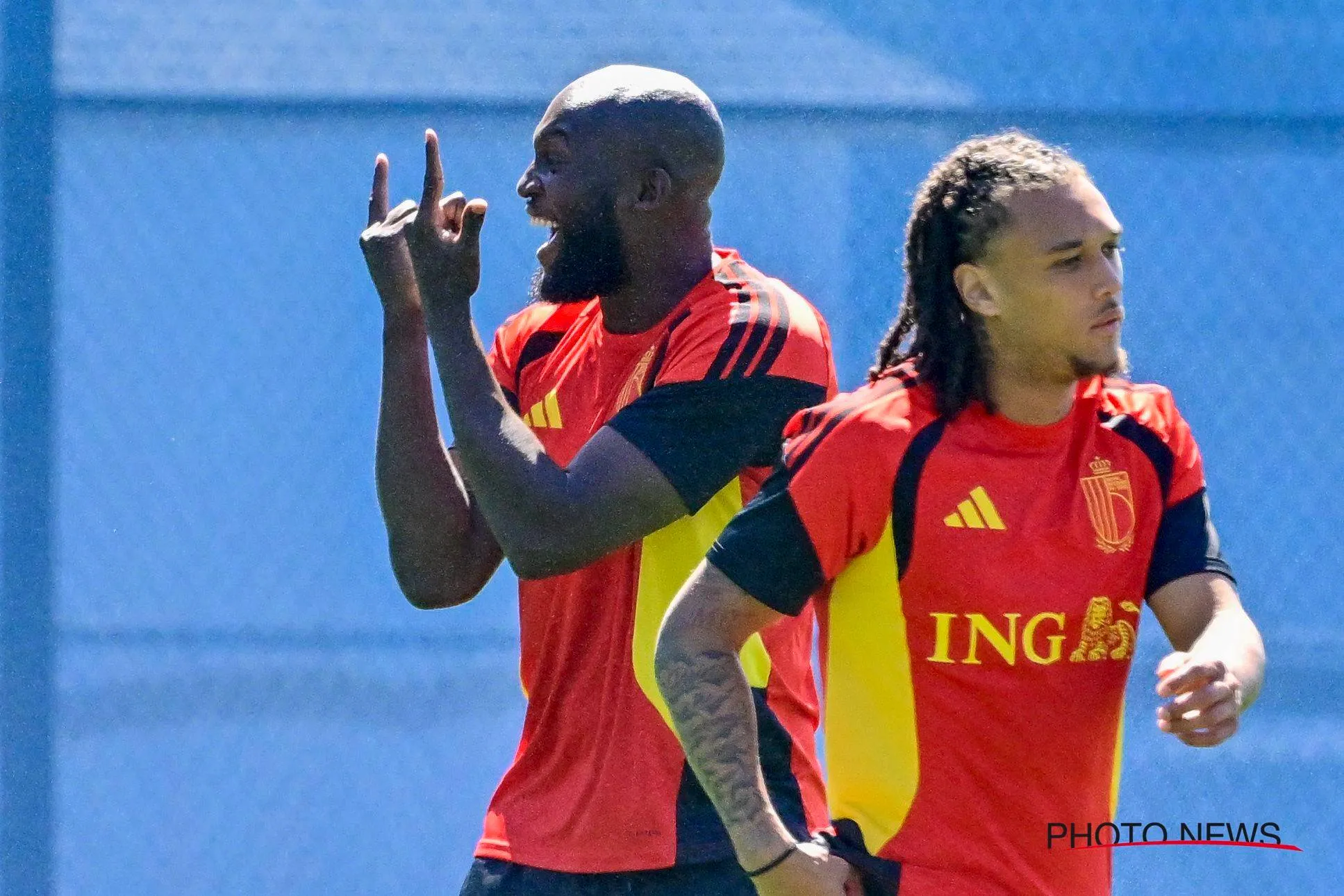 Lukaku scoort voor winnende Rode Duivels in oefenmatch