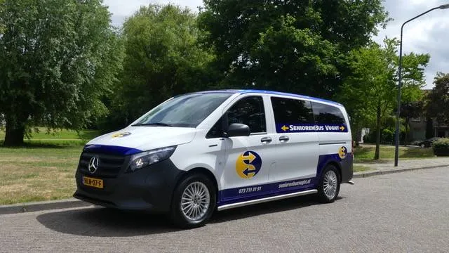 seniorenbus mercedes benz evito 129 tourer l2 pro hln 07 f 230525