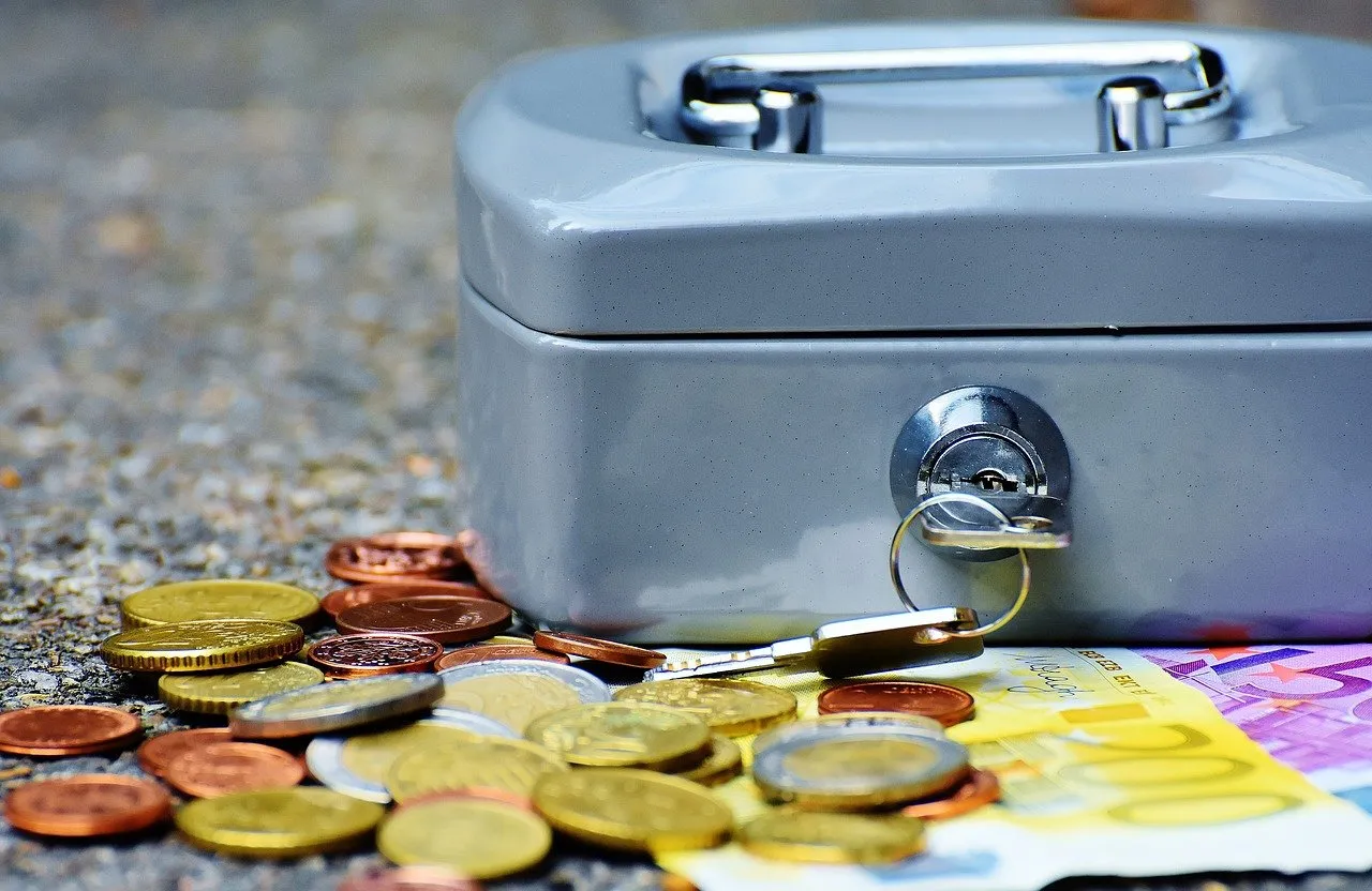 cashbox 1642990 1280