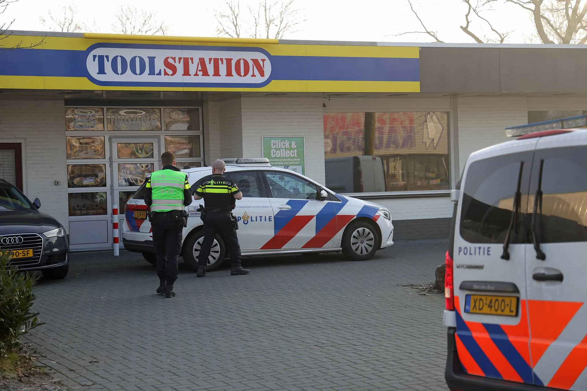Overval op bouwmarkt in Waalwijk: daders op de vlucht met kassalade