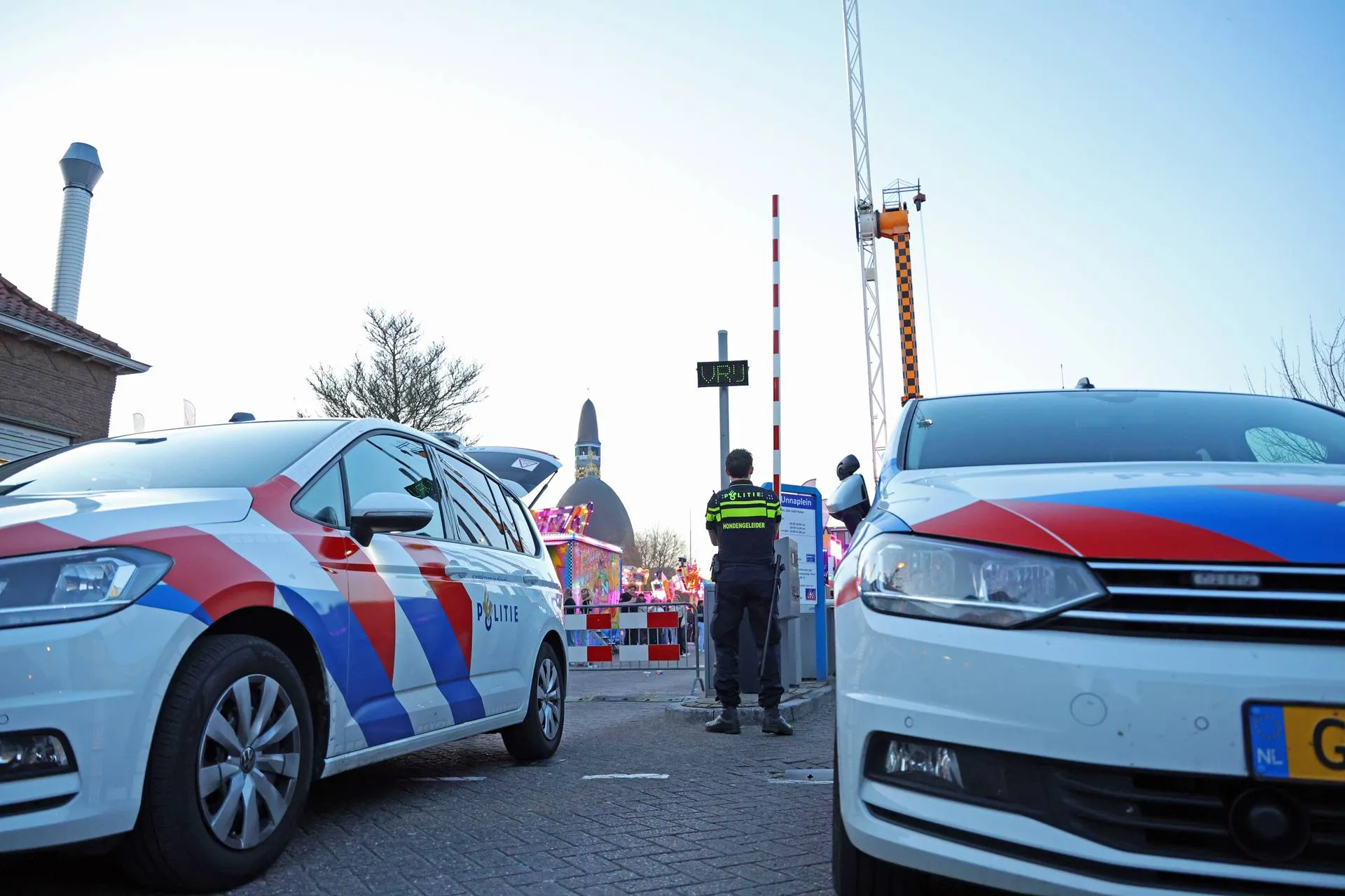 Grote politie-inzet op Unnaplein na onrust tijdens kermis